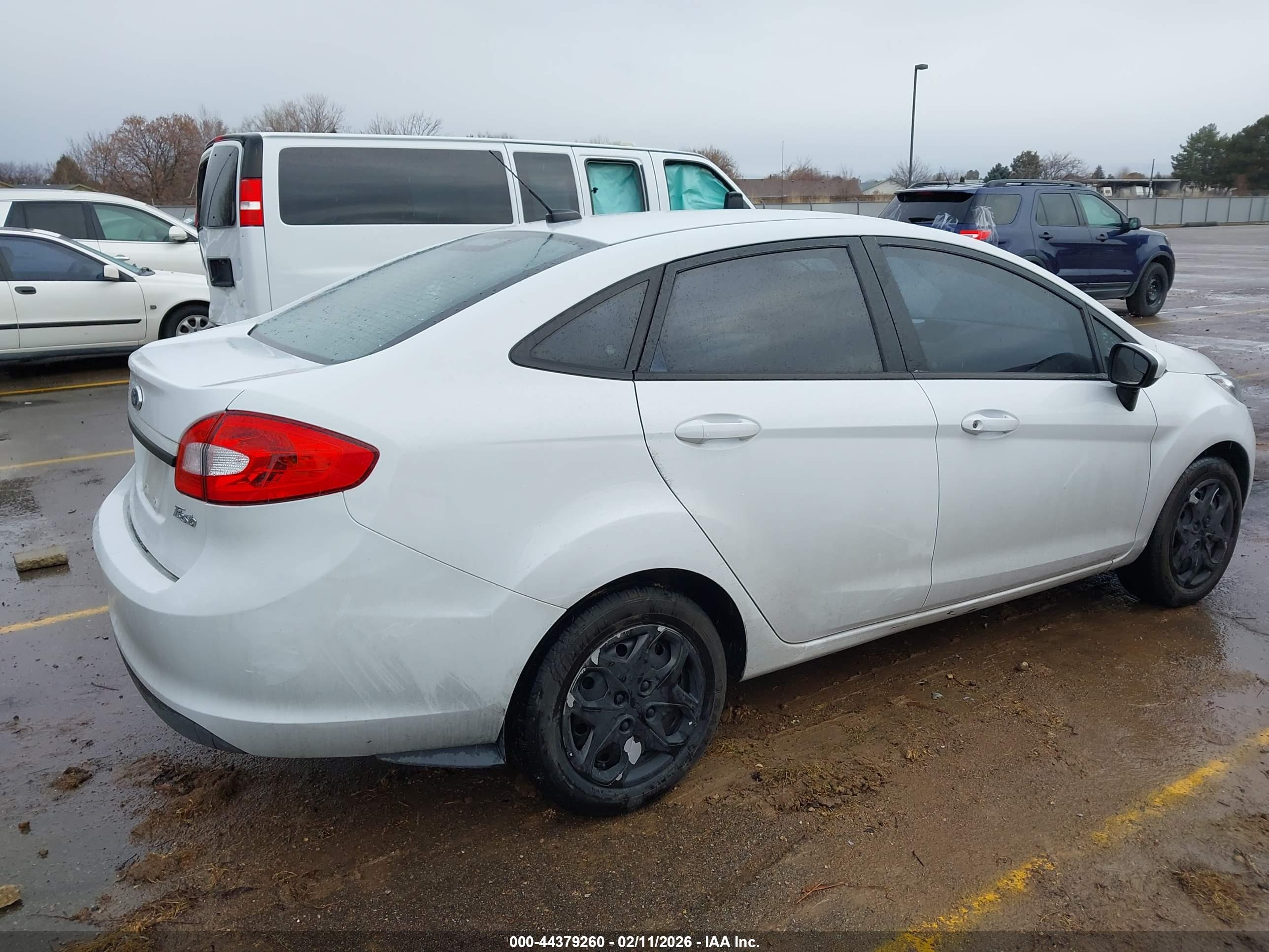 FORD FIESTA image 4