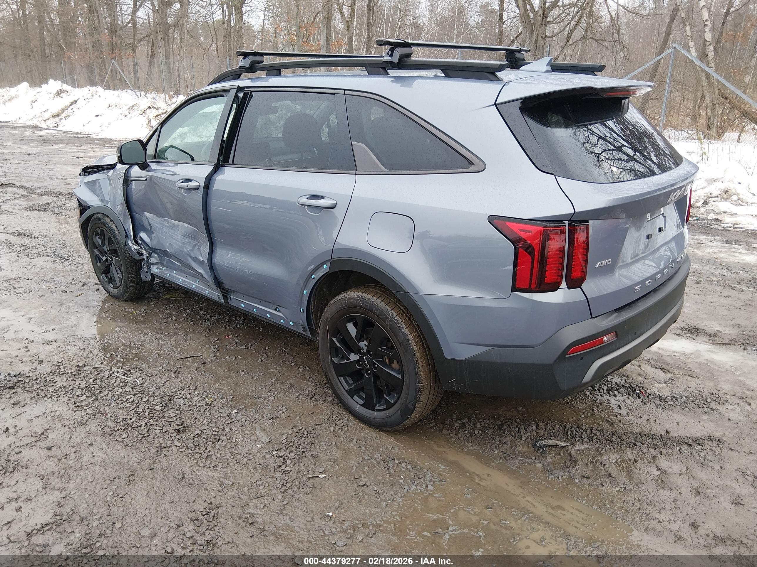 KIA SORENTO image 3