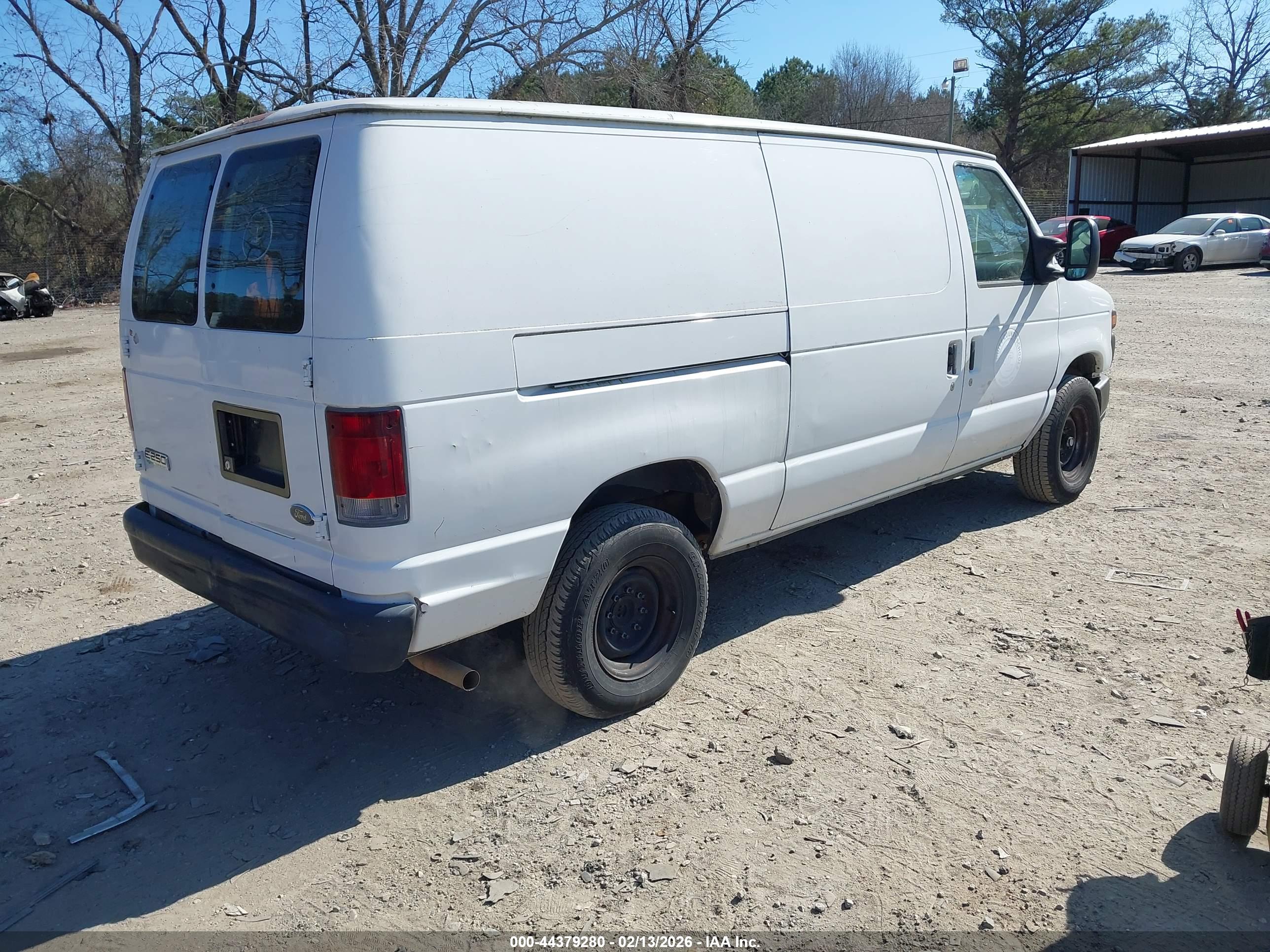 FORD E-250 image 4