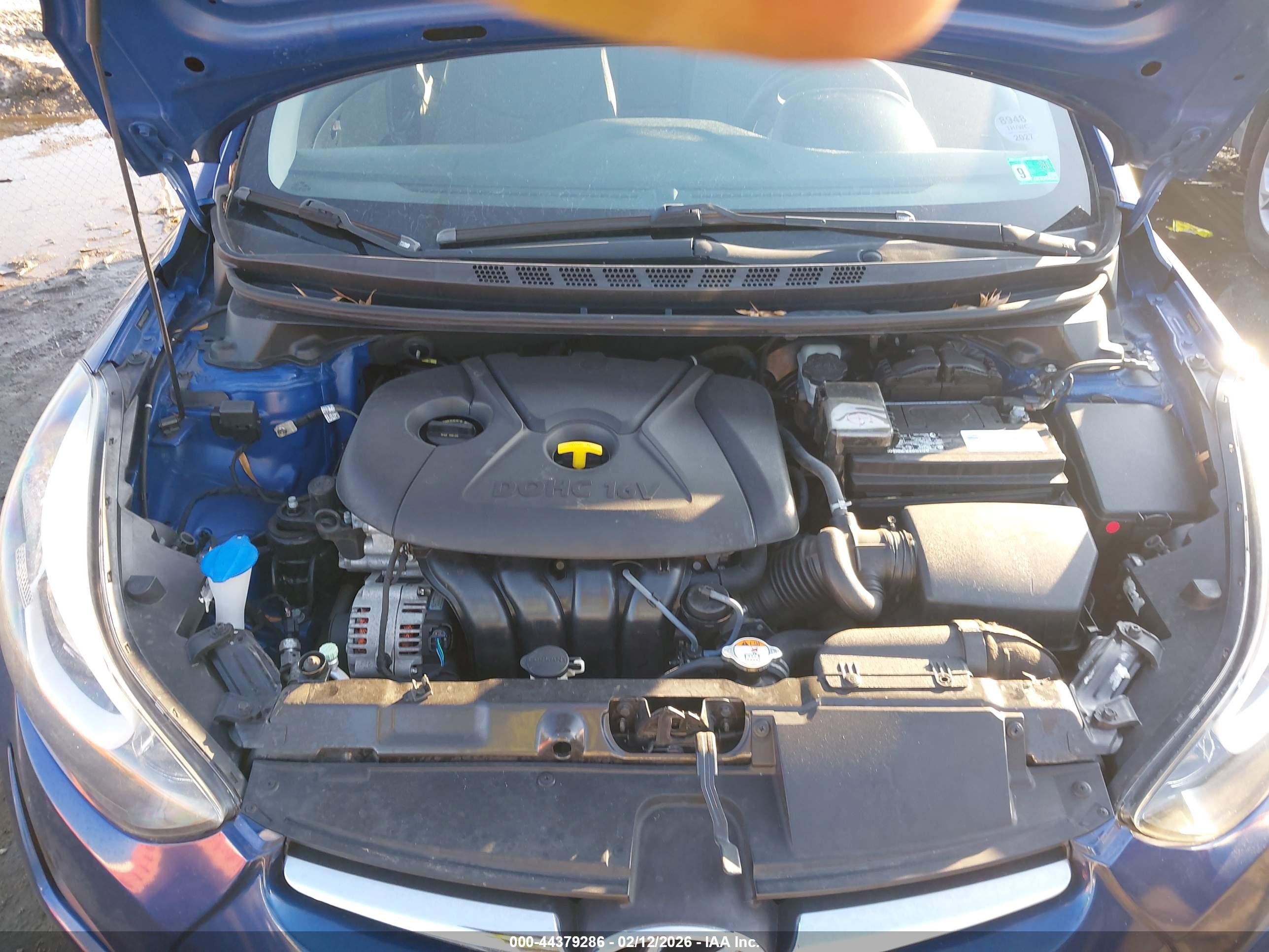 HYUNDAI ELANTRA image 10