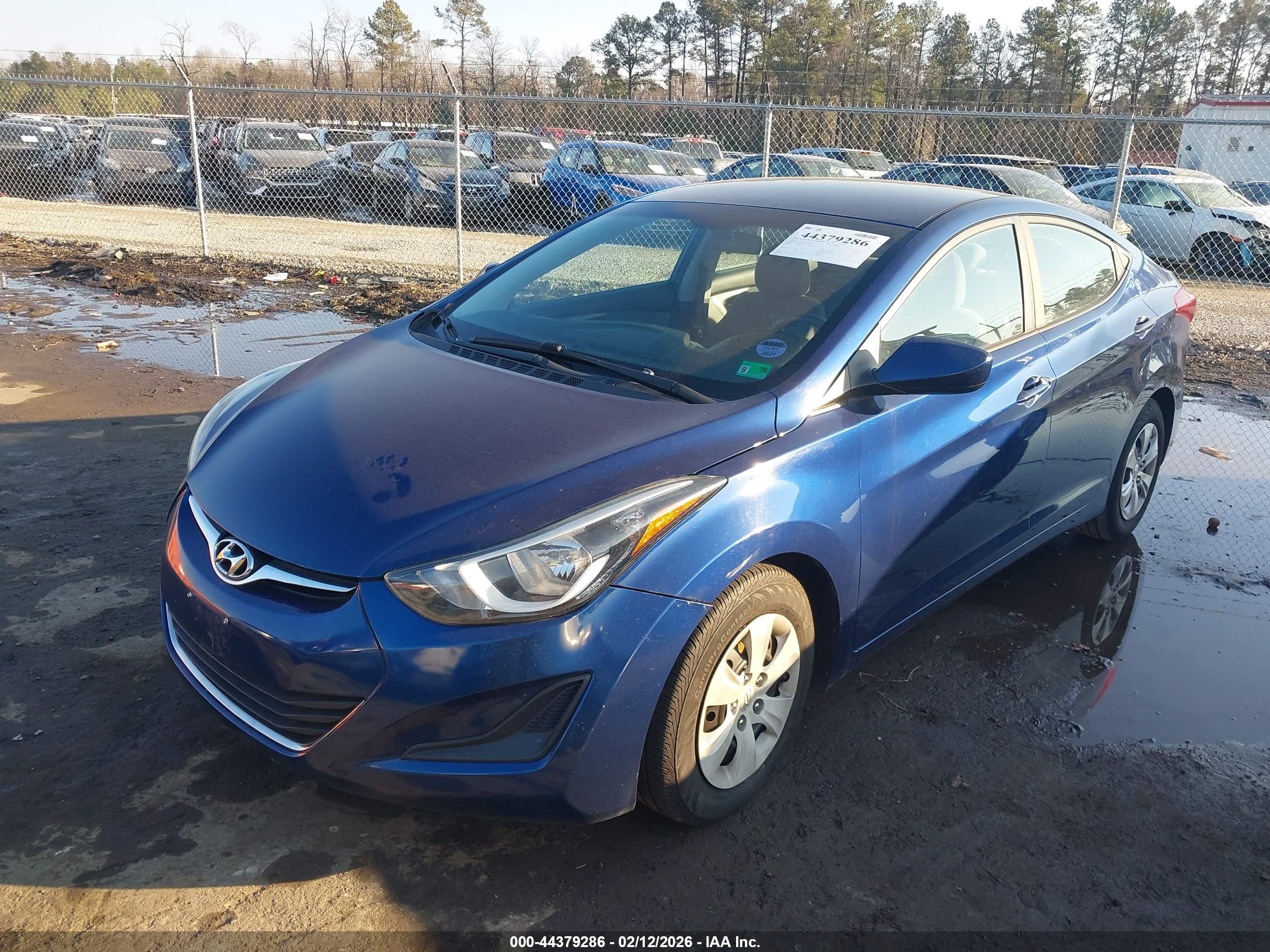 HYUNDAI ELANTRA image 2