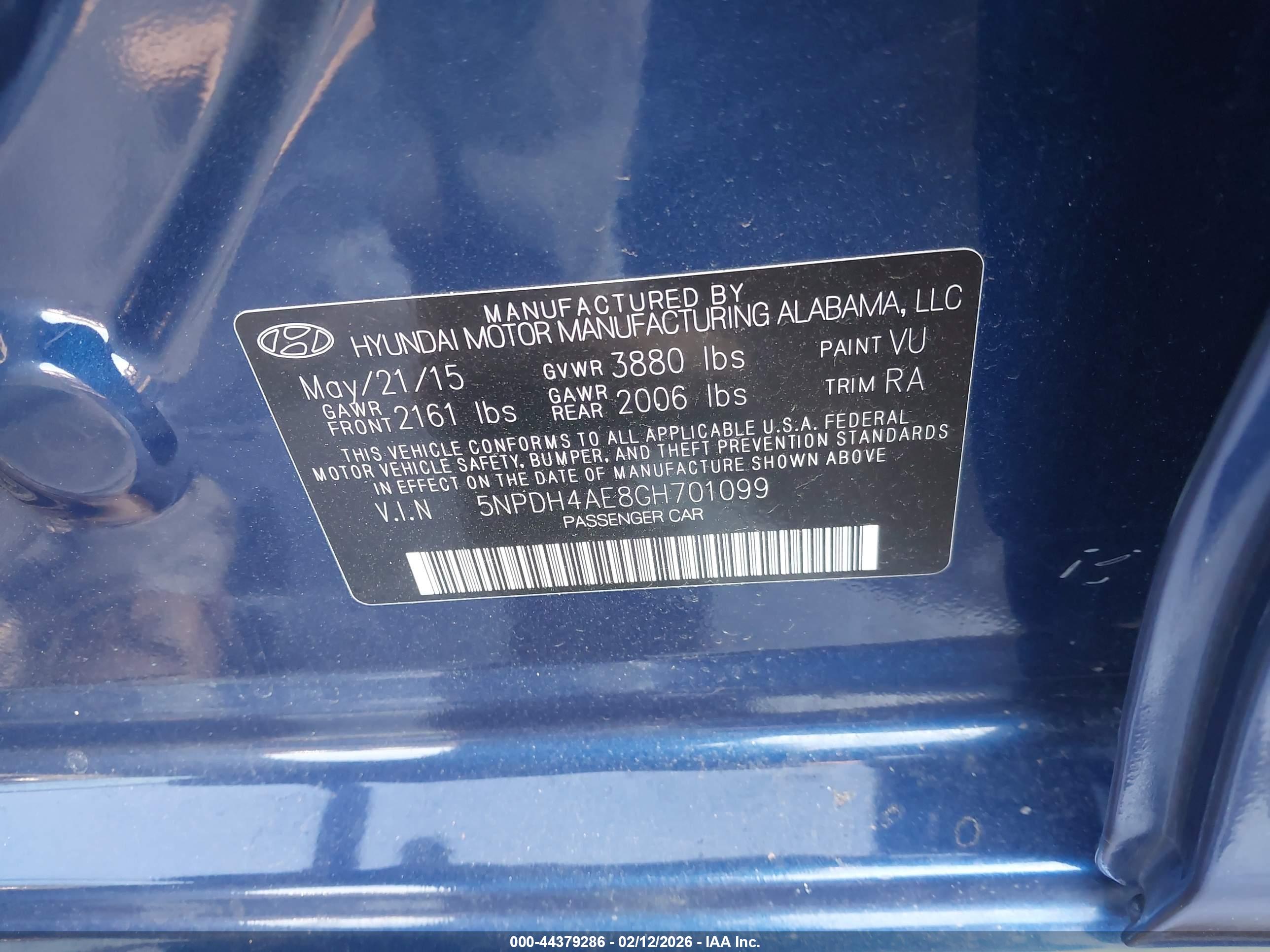 HYUNDAI ELANTRA image 9
