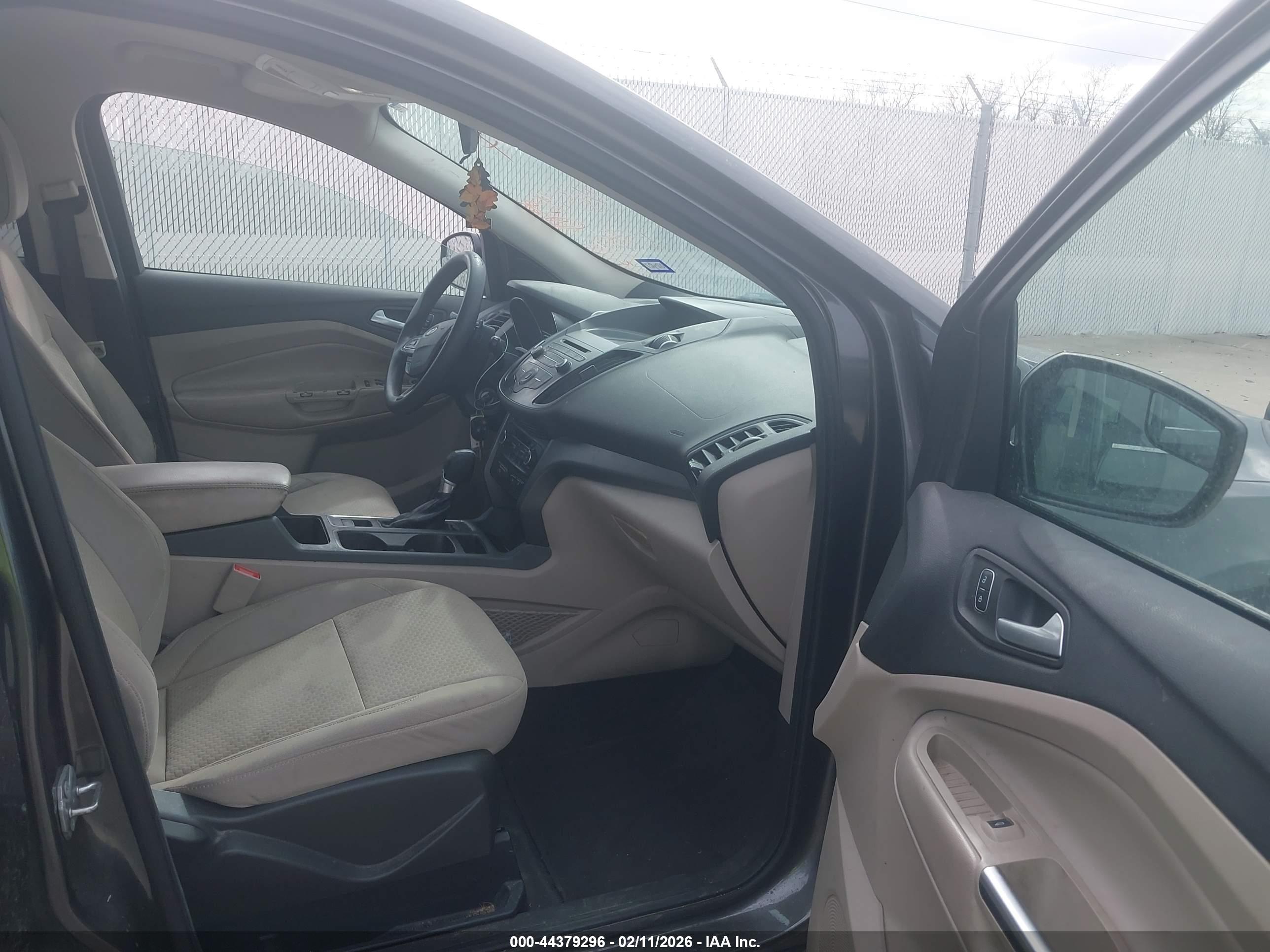 FORD ESCAPE image 5