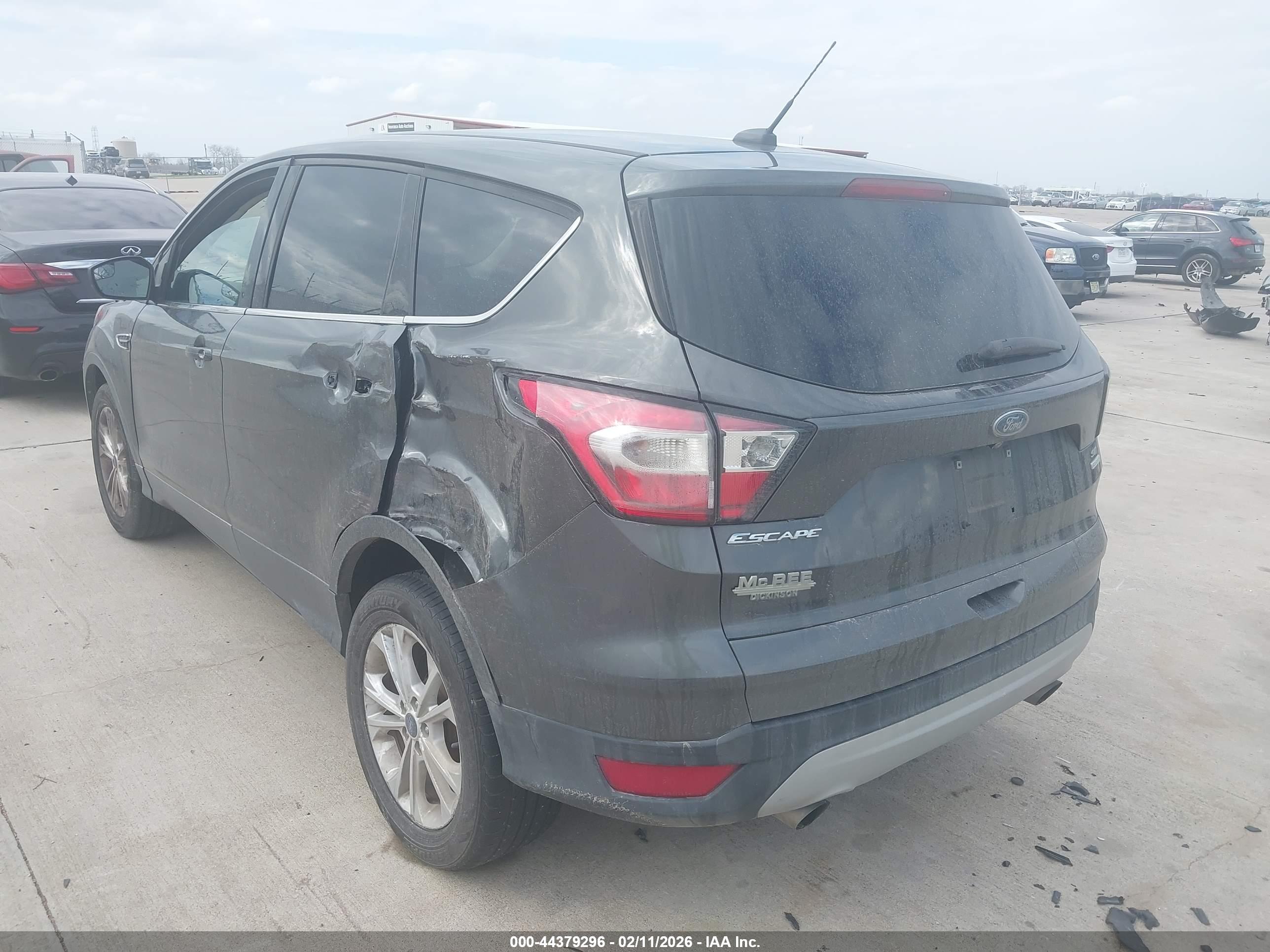 FORD ESCAPE image 6
