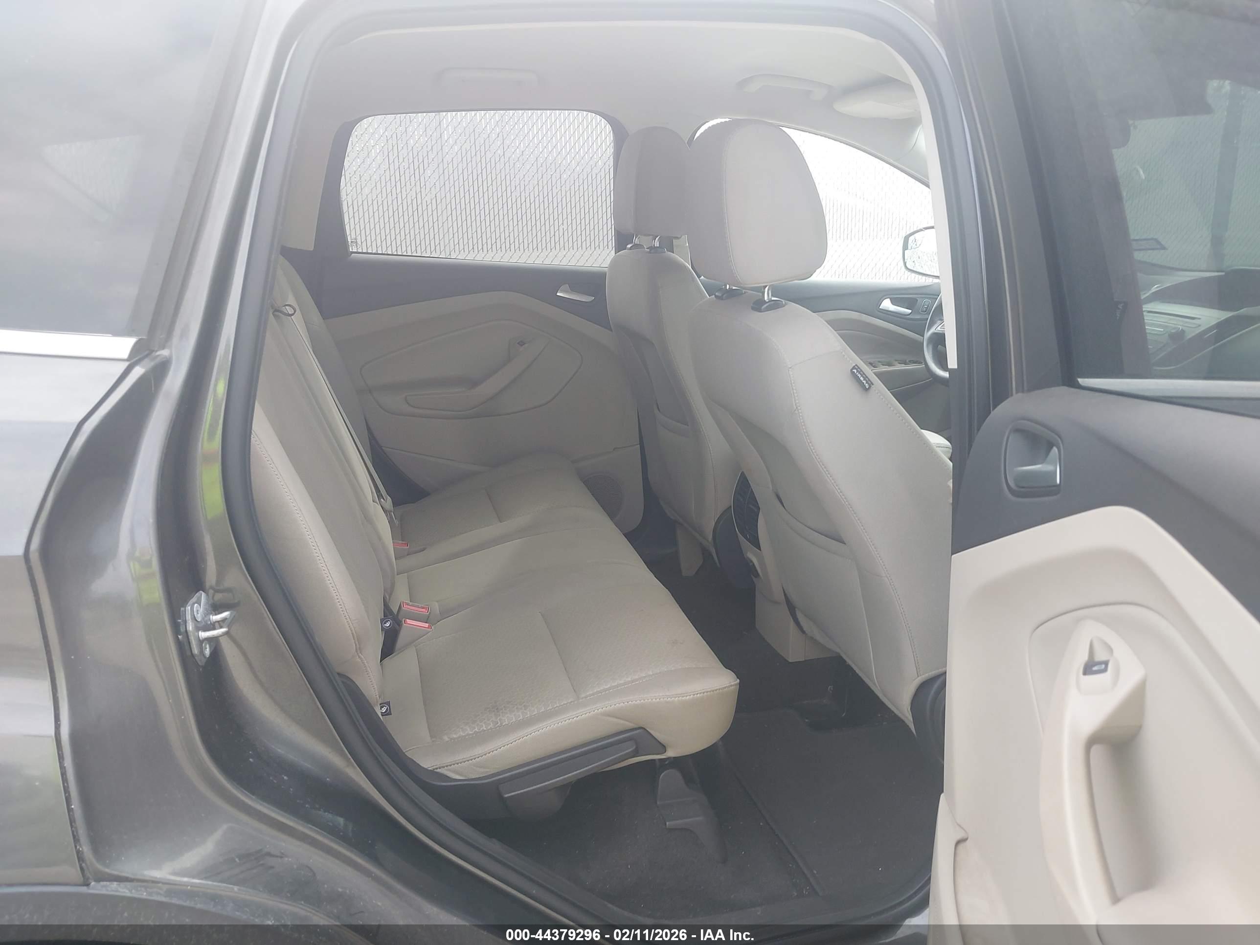 FORD ESCAPE image 8