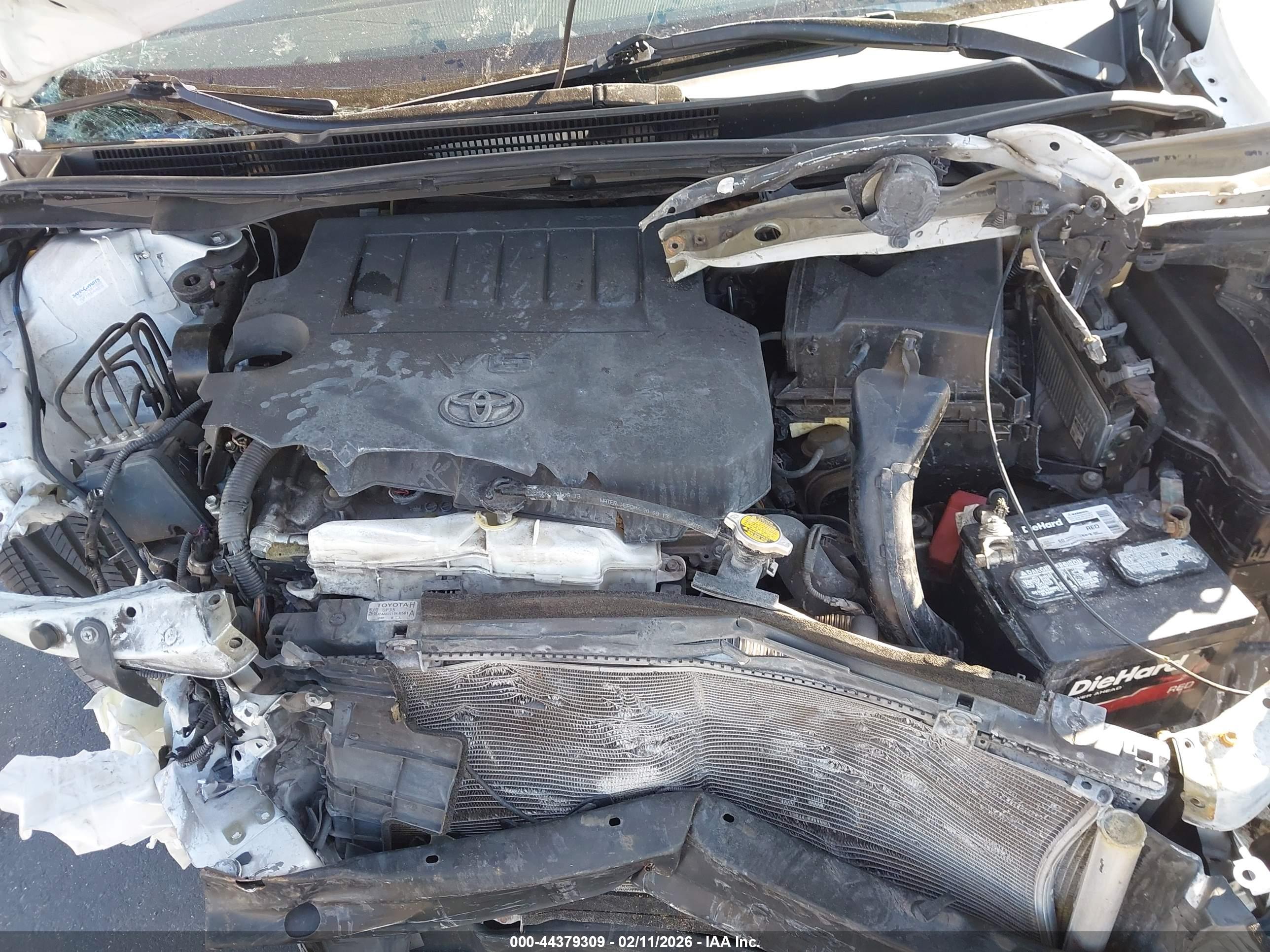 TOYOTA AVALON image 10