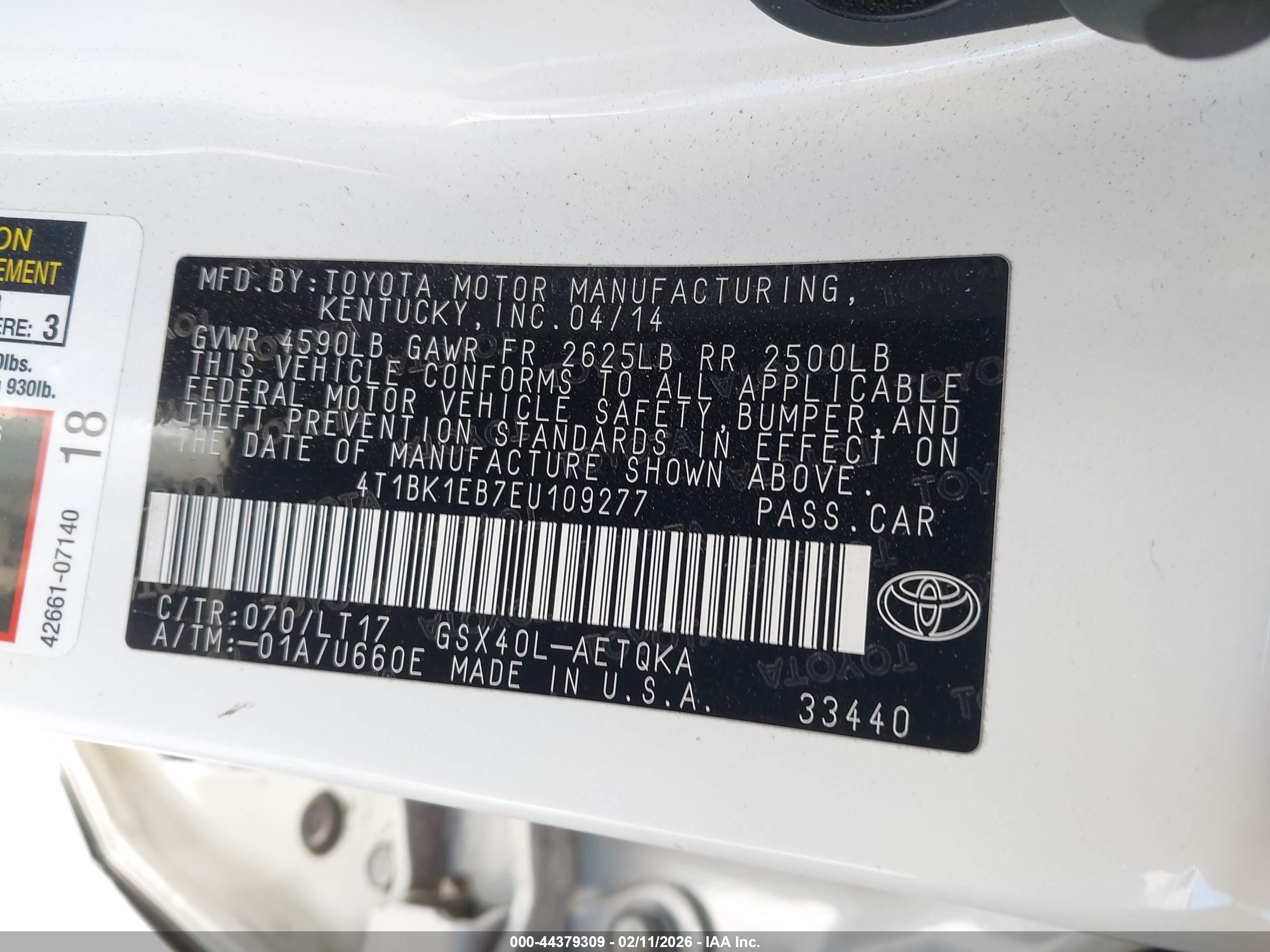 TOYOTA AVALON image 9