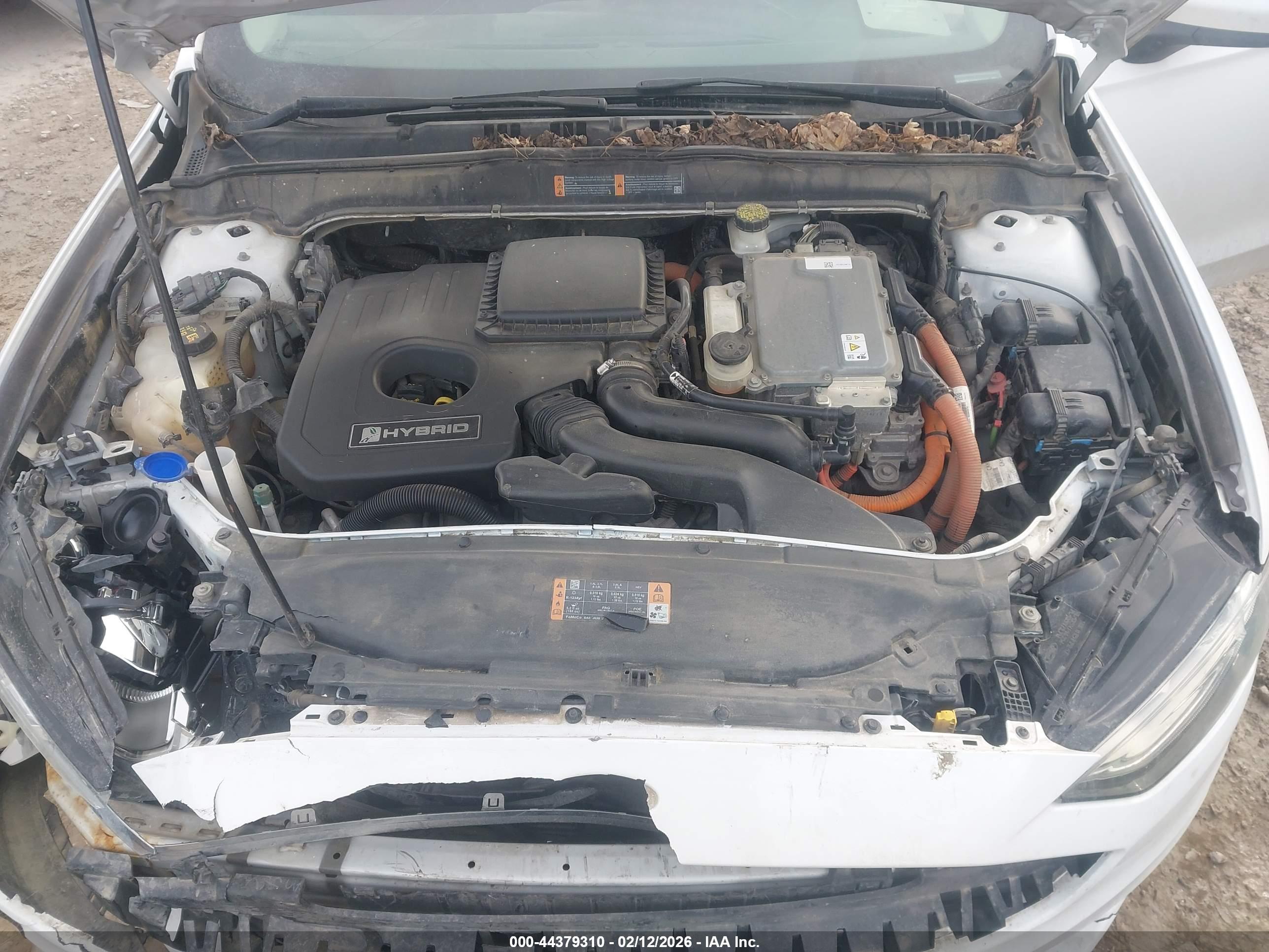 FORD FUSION image 10