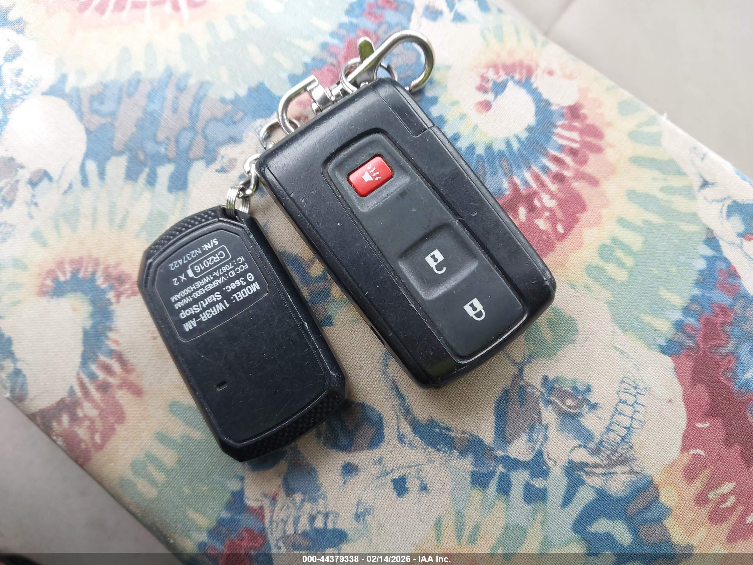 TOYOTA PRIUS image 11
