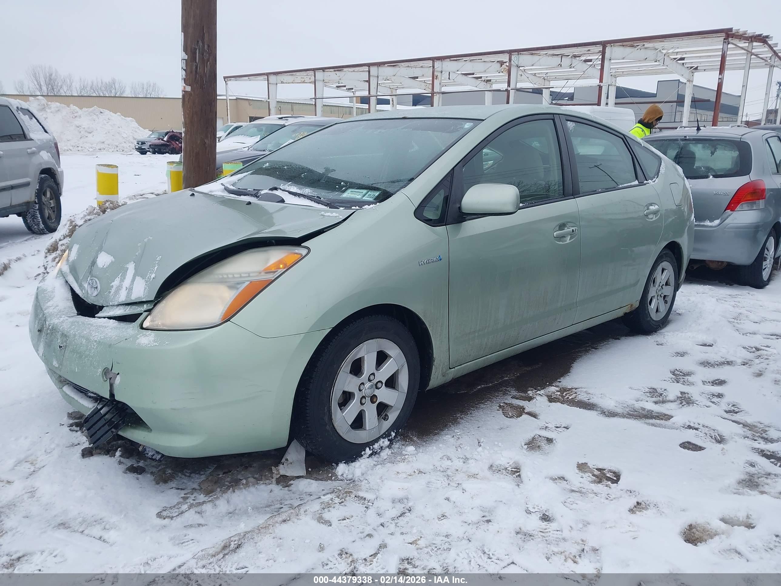 TOYOTA PRIUS image 2