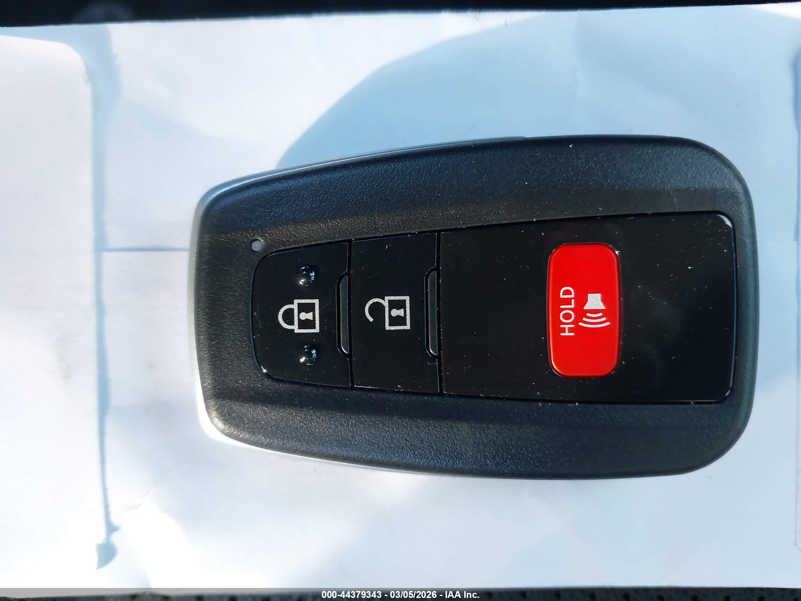 LEXUS IS image 11
