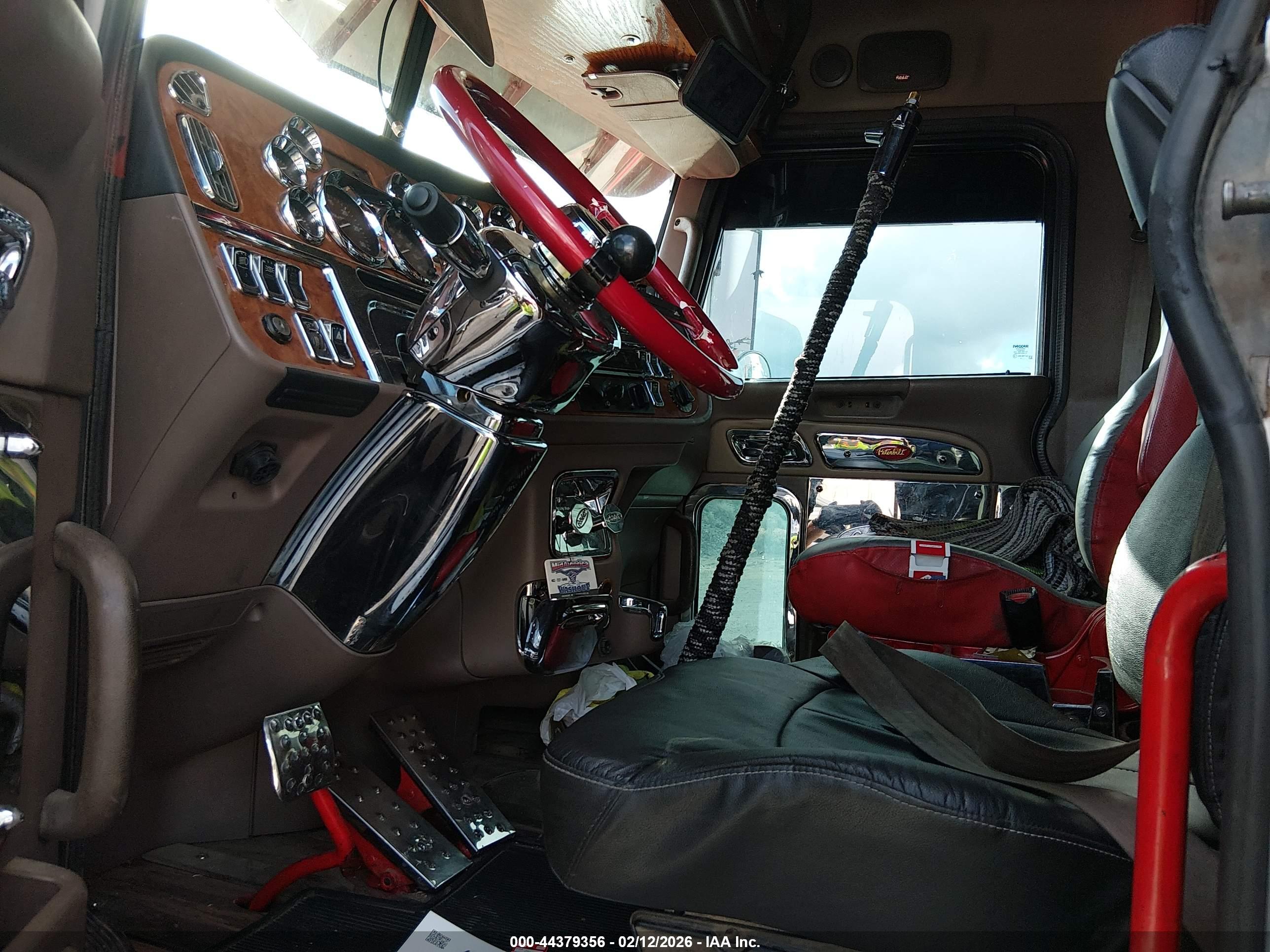 PETERBILT 379 image 5