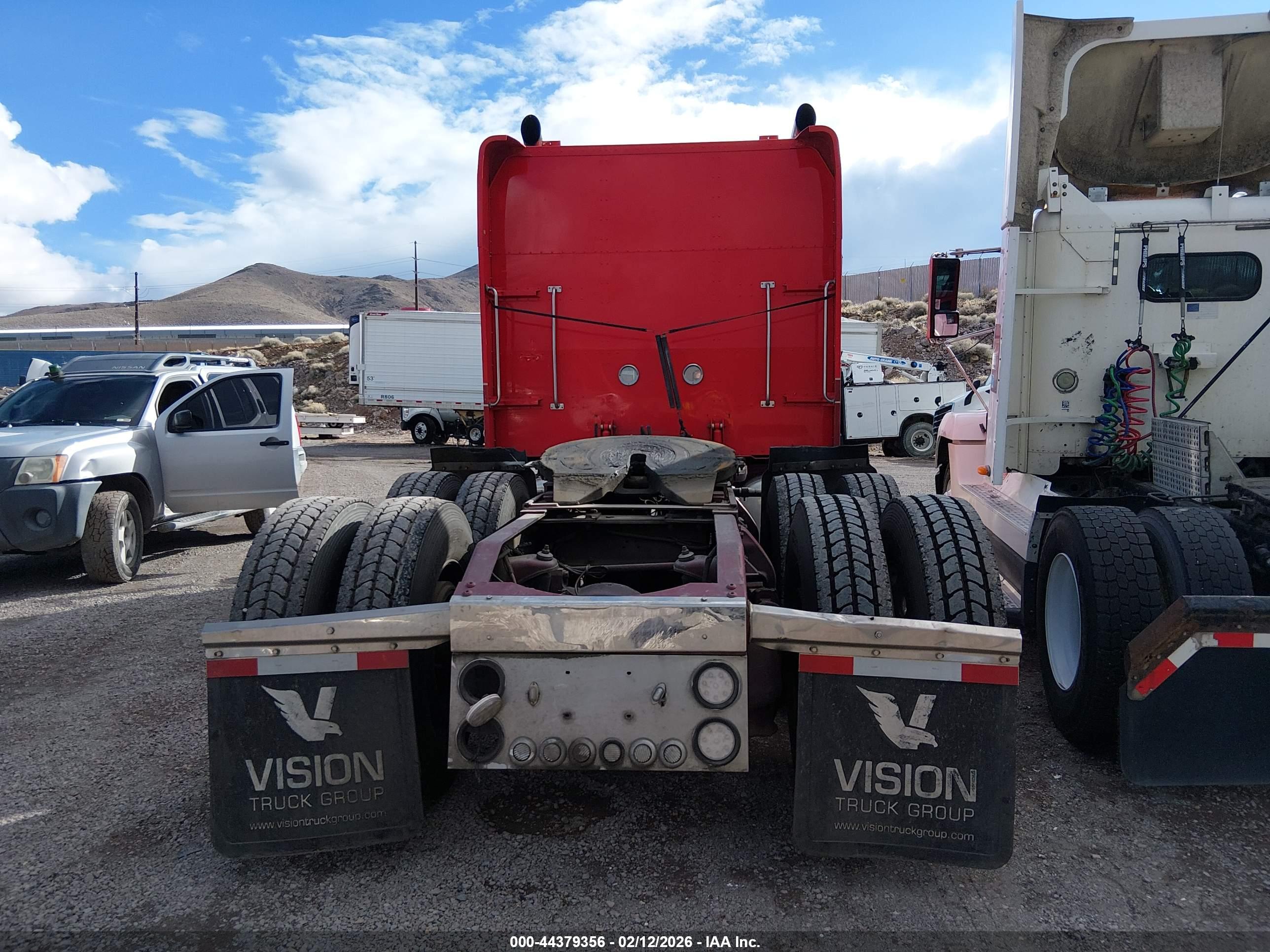 PETERBILT 379 image 8