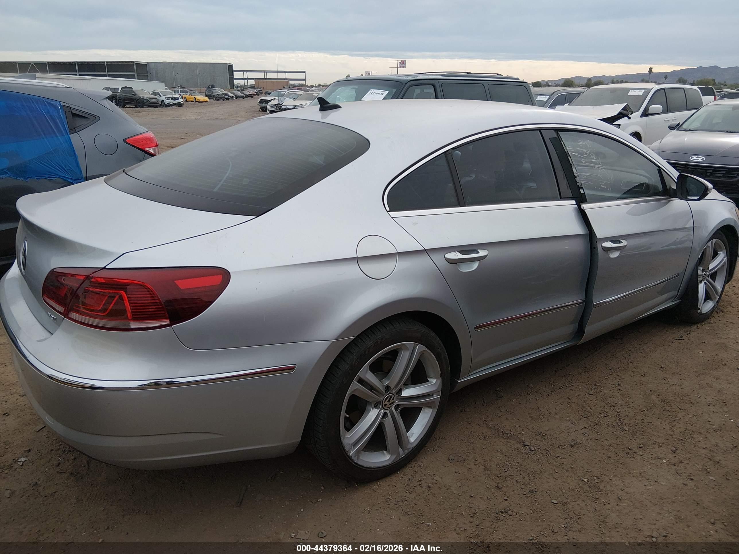 VOLKSWAGEN CC image 6