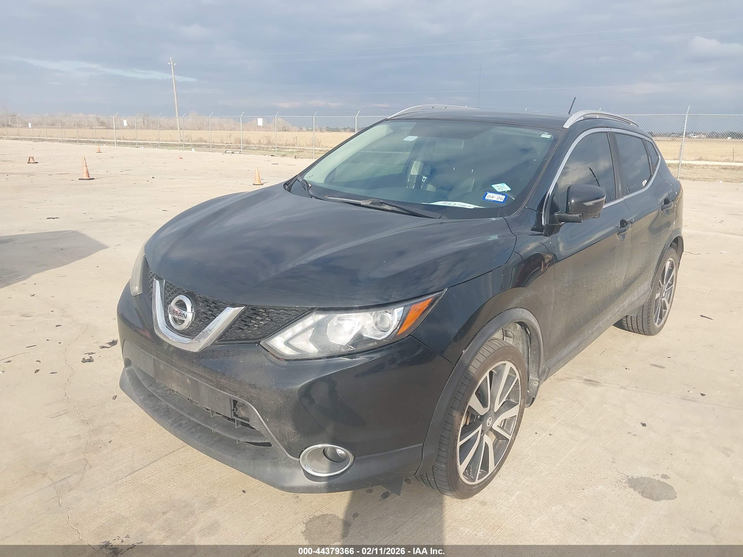 NISSAN ROGUE image 6