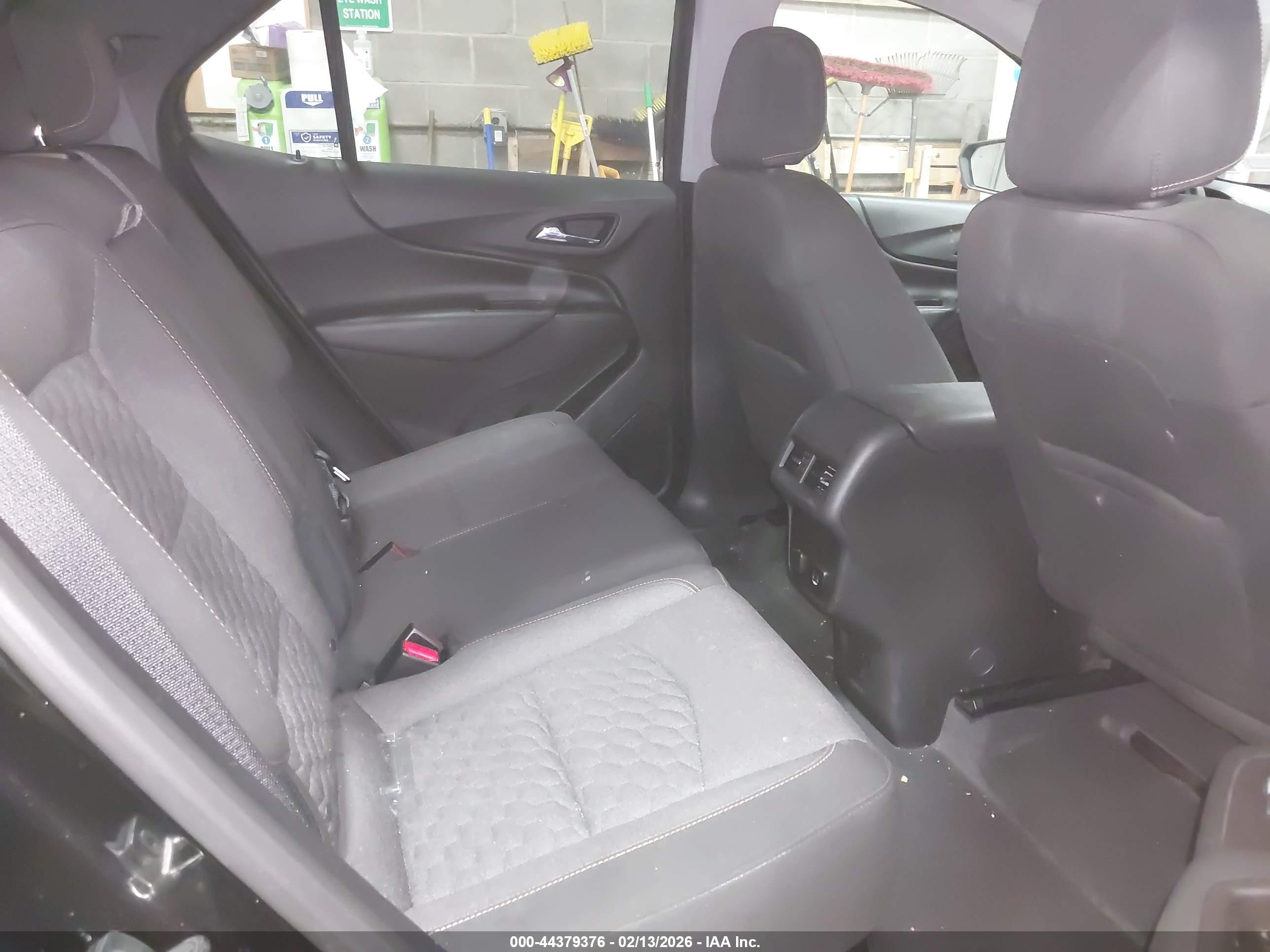 CHEVROLET EQUINOX image 8