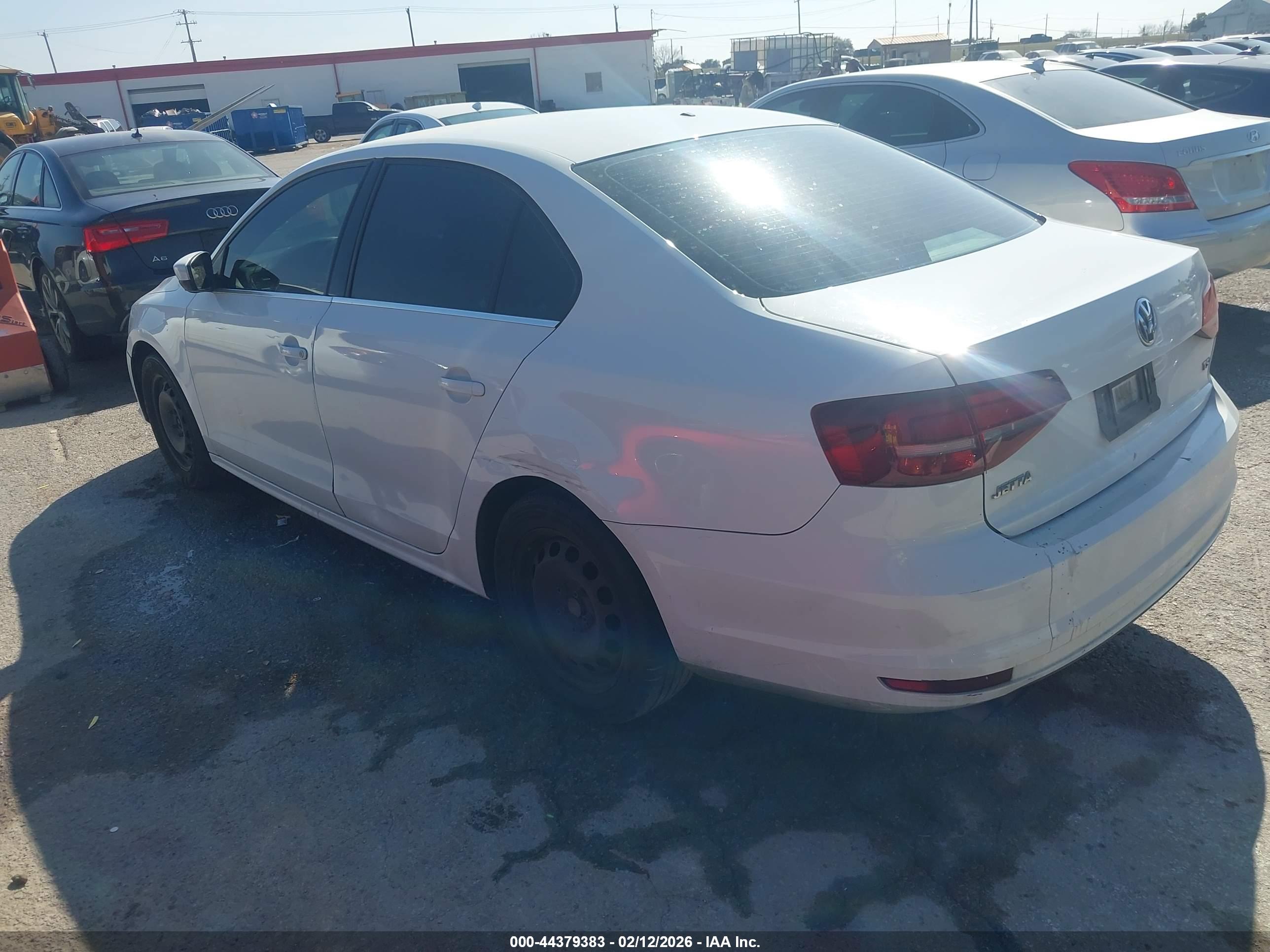 VOLKSWAGEN JETTA image 3