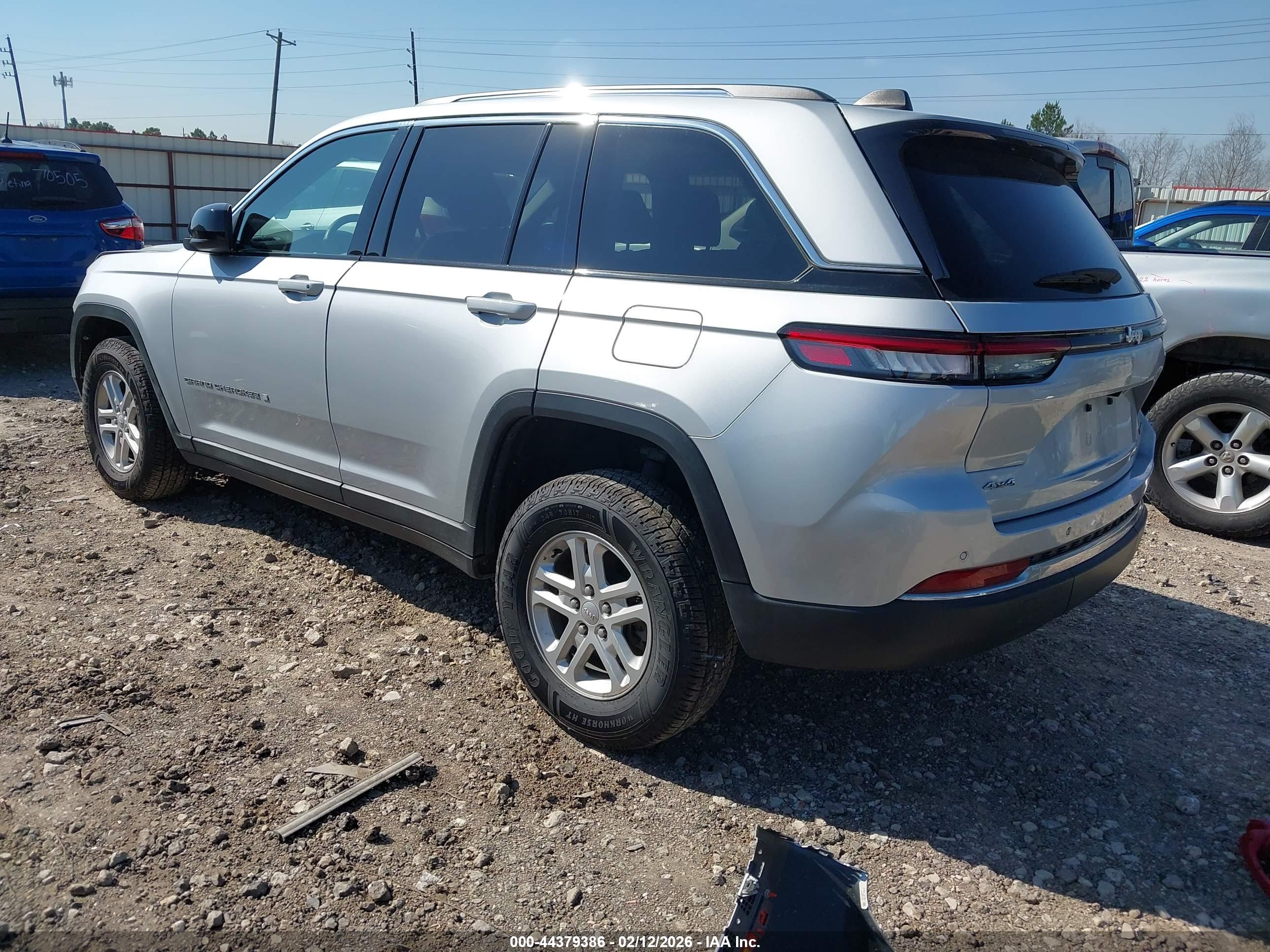 JEEP GRAND image 3