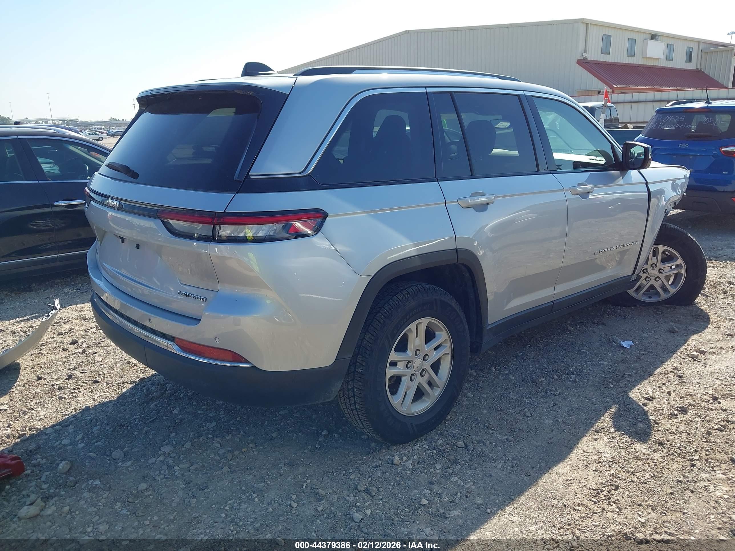 JEEP GRAND image 4