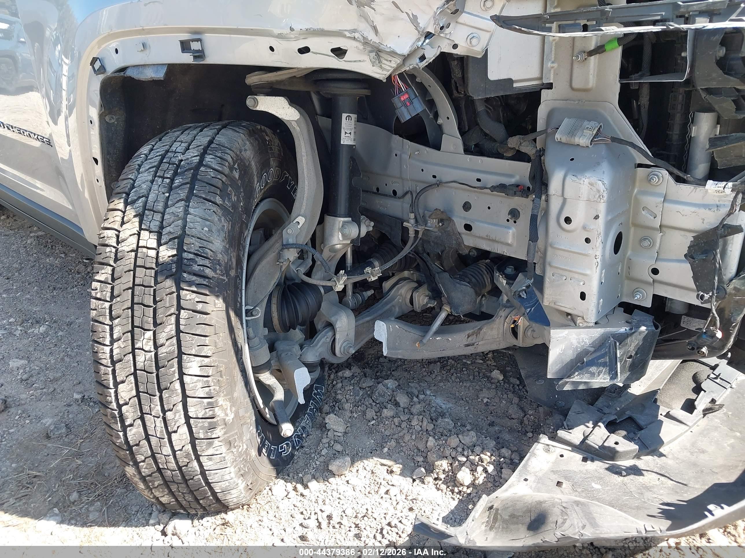 JEEP GRAND image 6