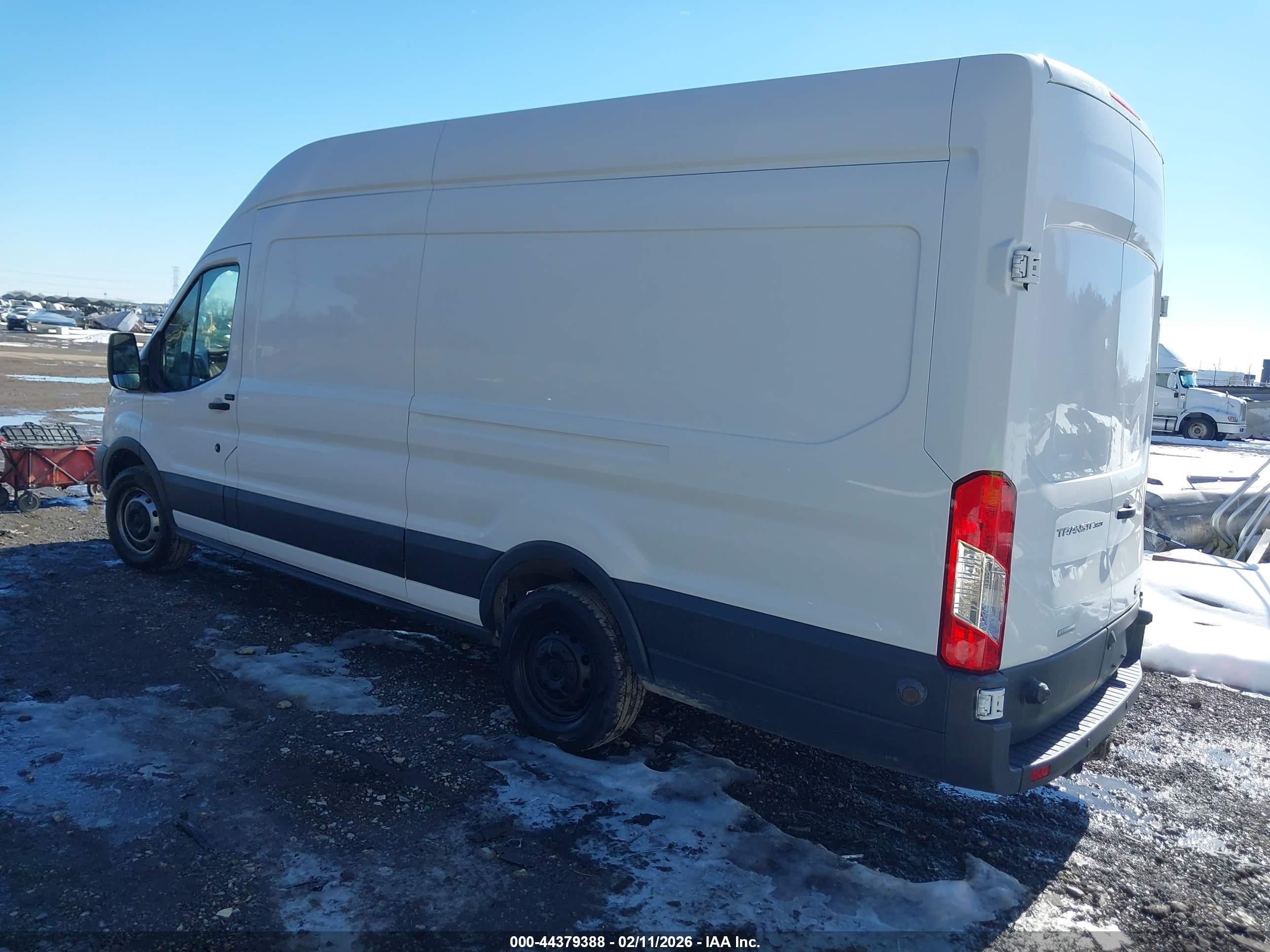 FORD TRANSIT-350 image 3