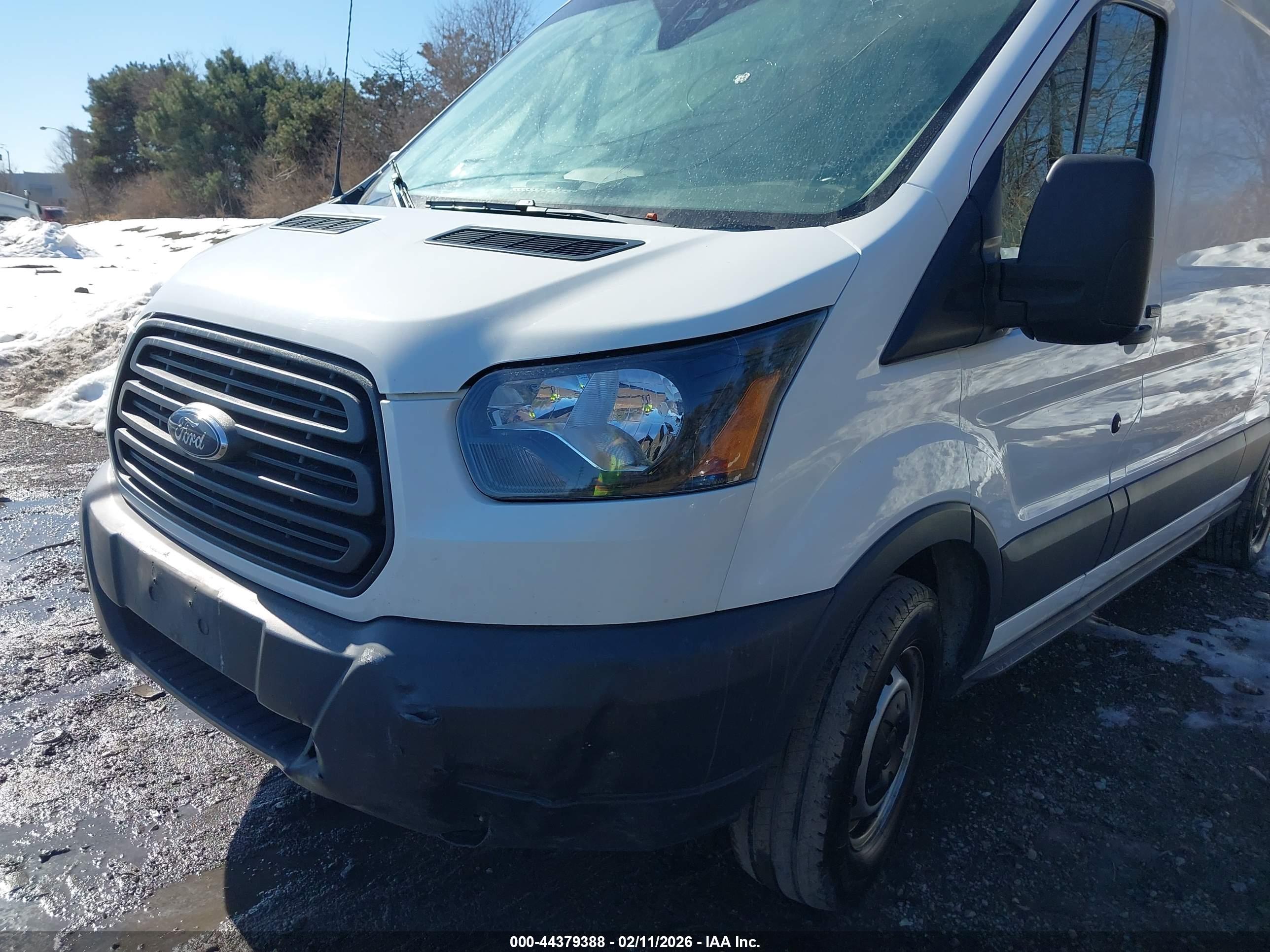 FORD TRANSIT-350 image 6