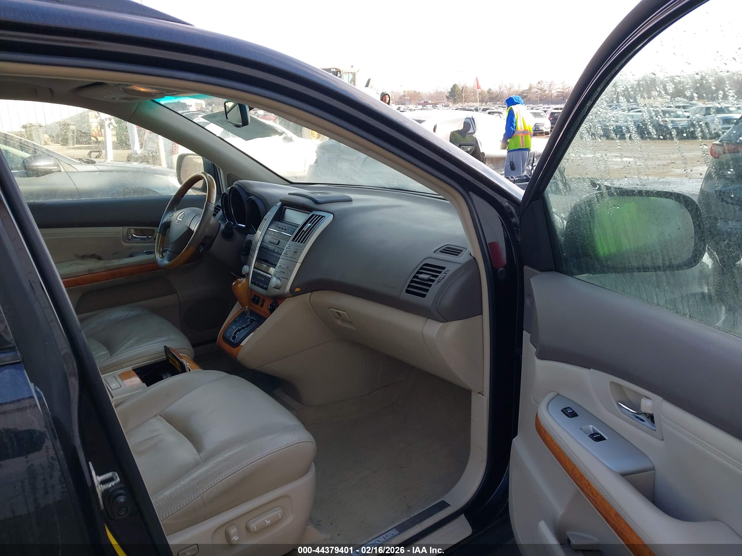 LEXUS RX image 5