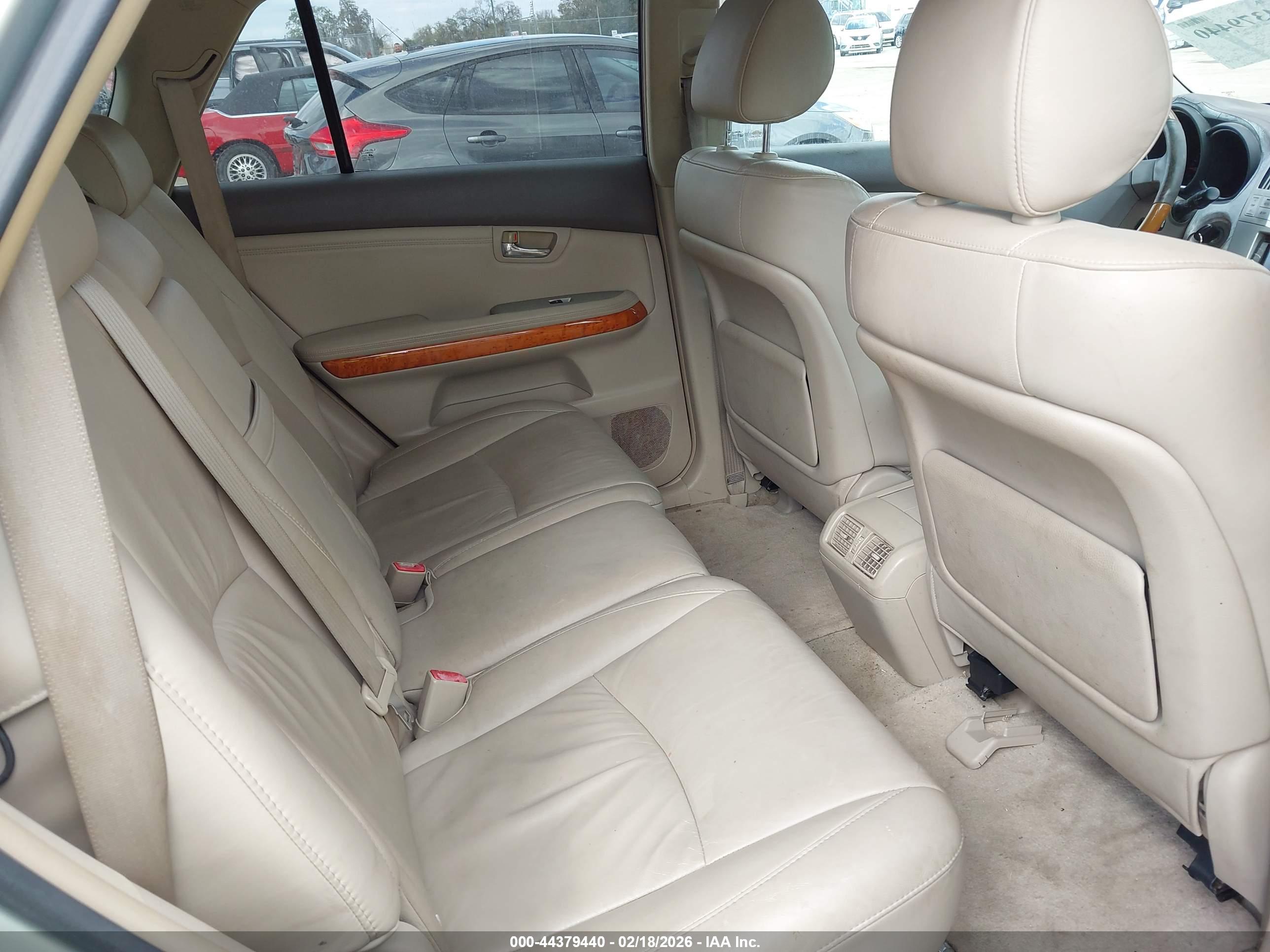 LEXUS RX image 8