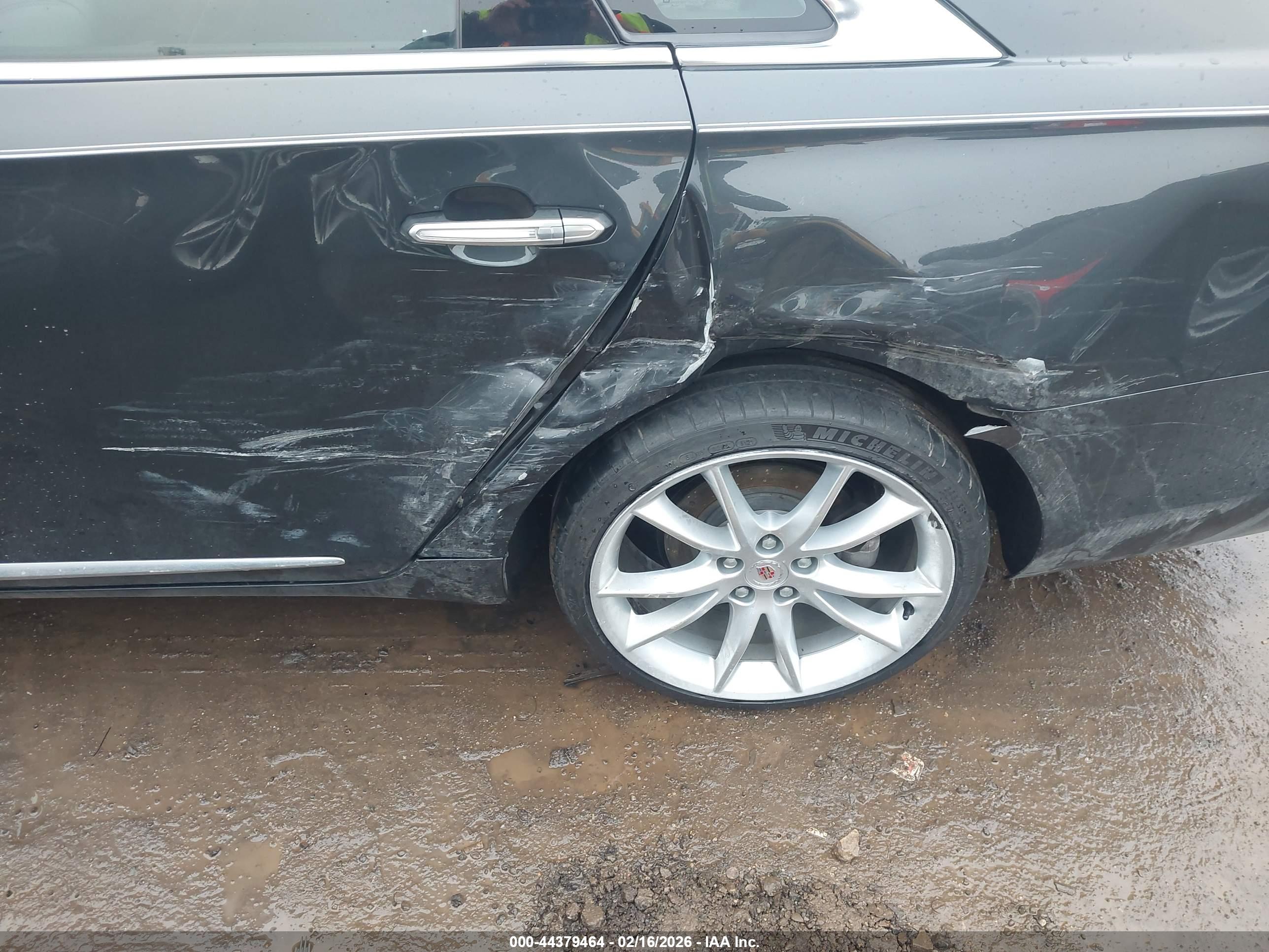 CADILLAC XTS image 6