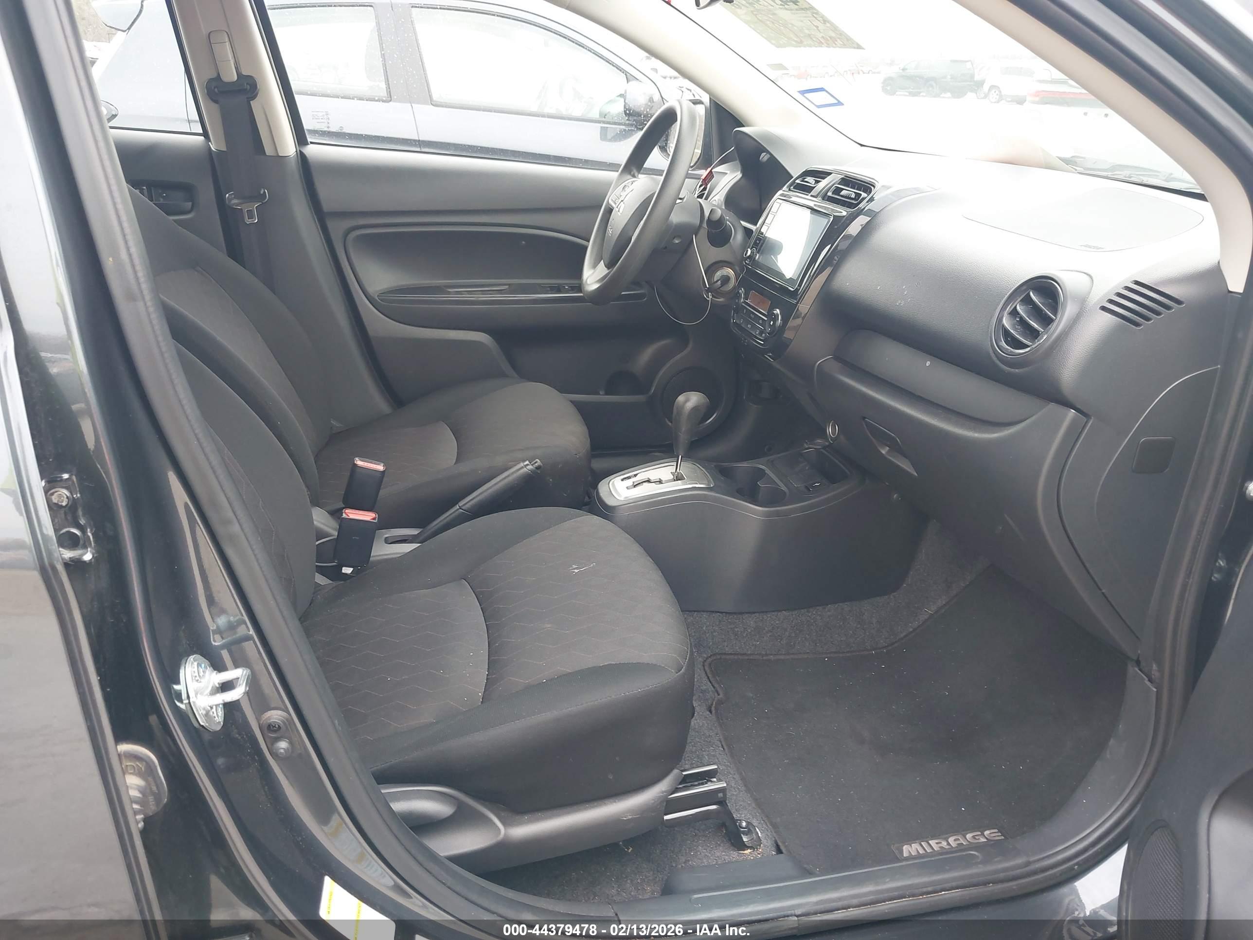 MITSUBISHI MIRAGE image 5