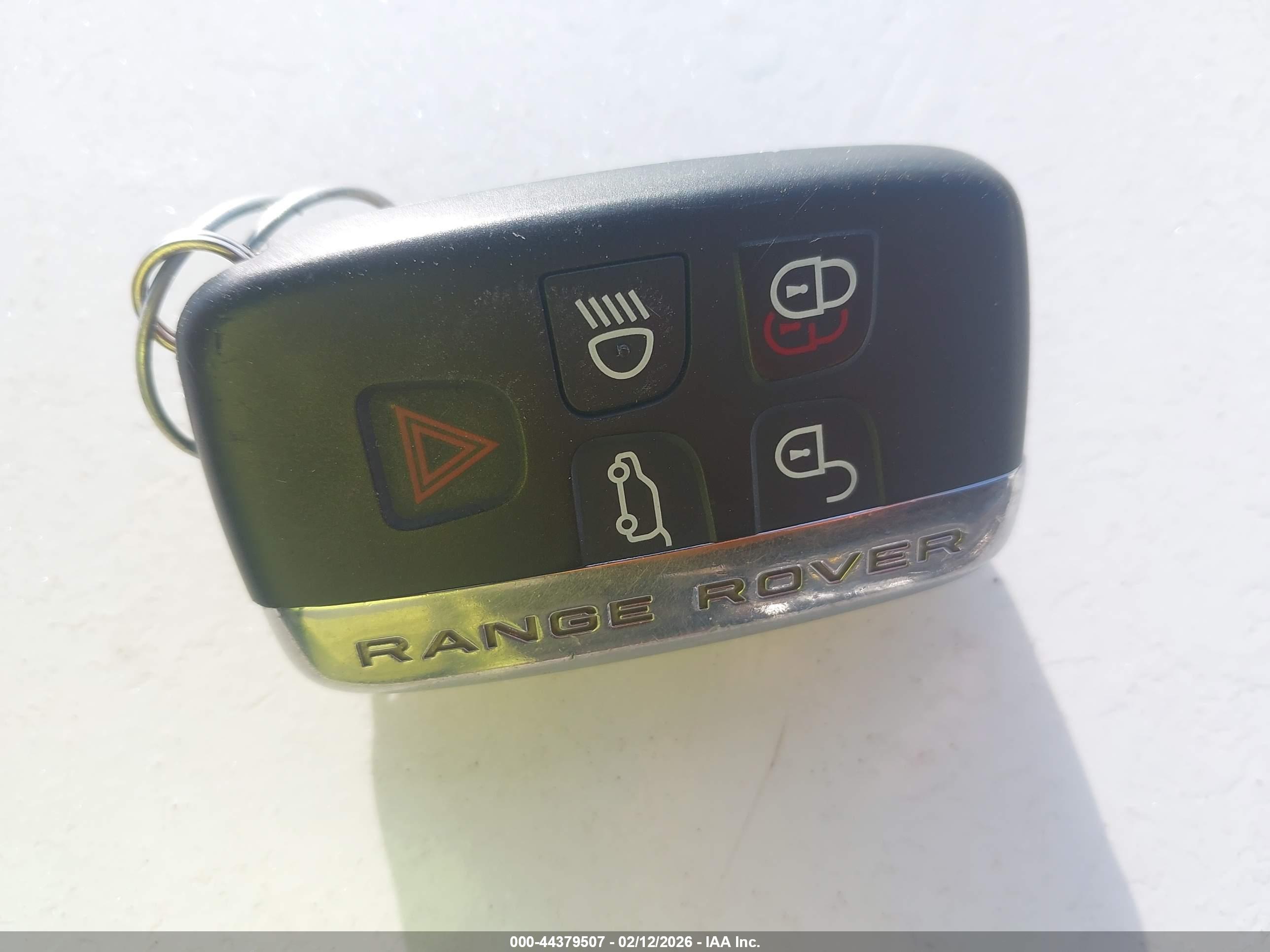 LAND ROVER image 11