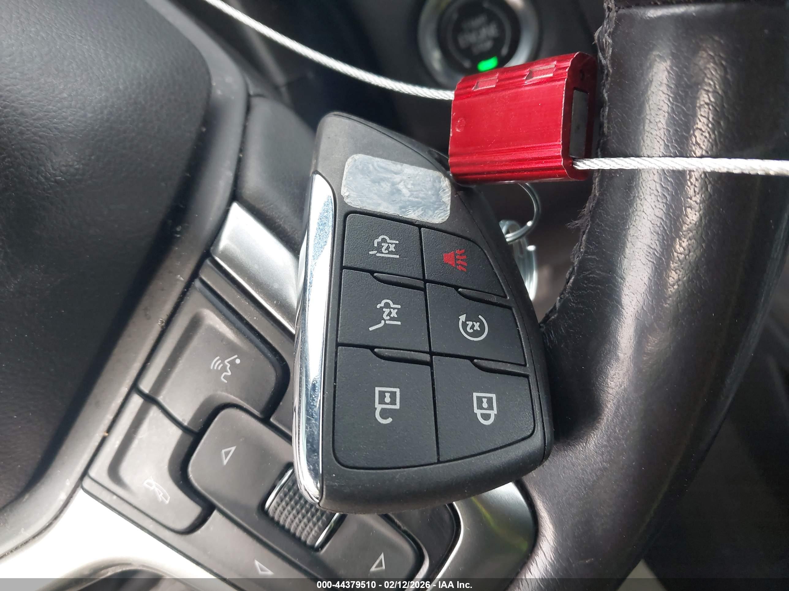 CHEVROLET SUBURBAN image 11