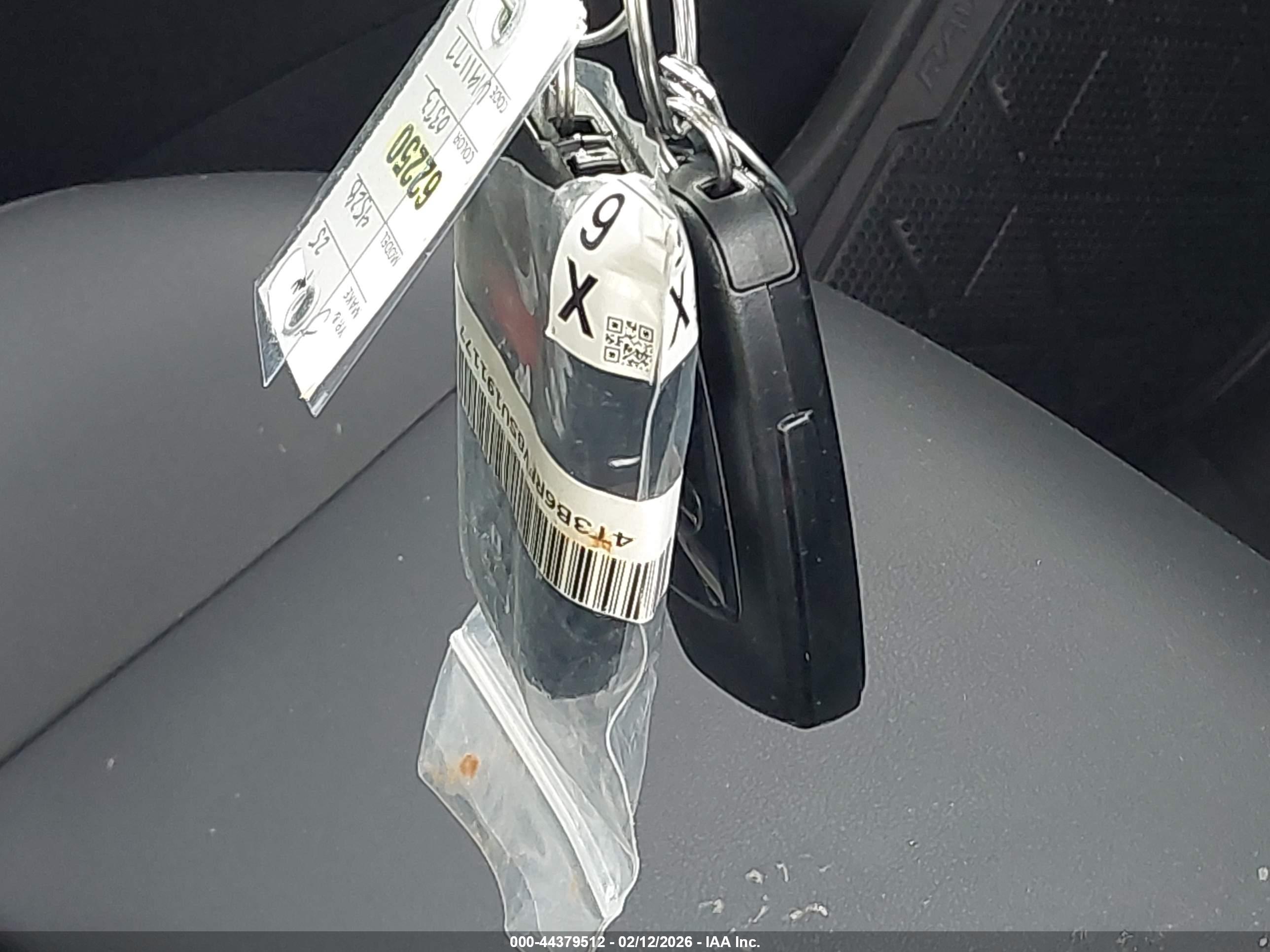 TOYOTA RAV4 image 11