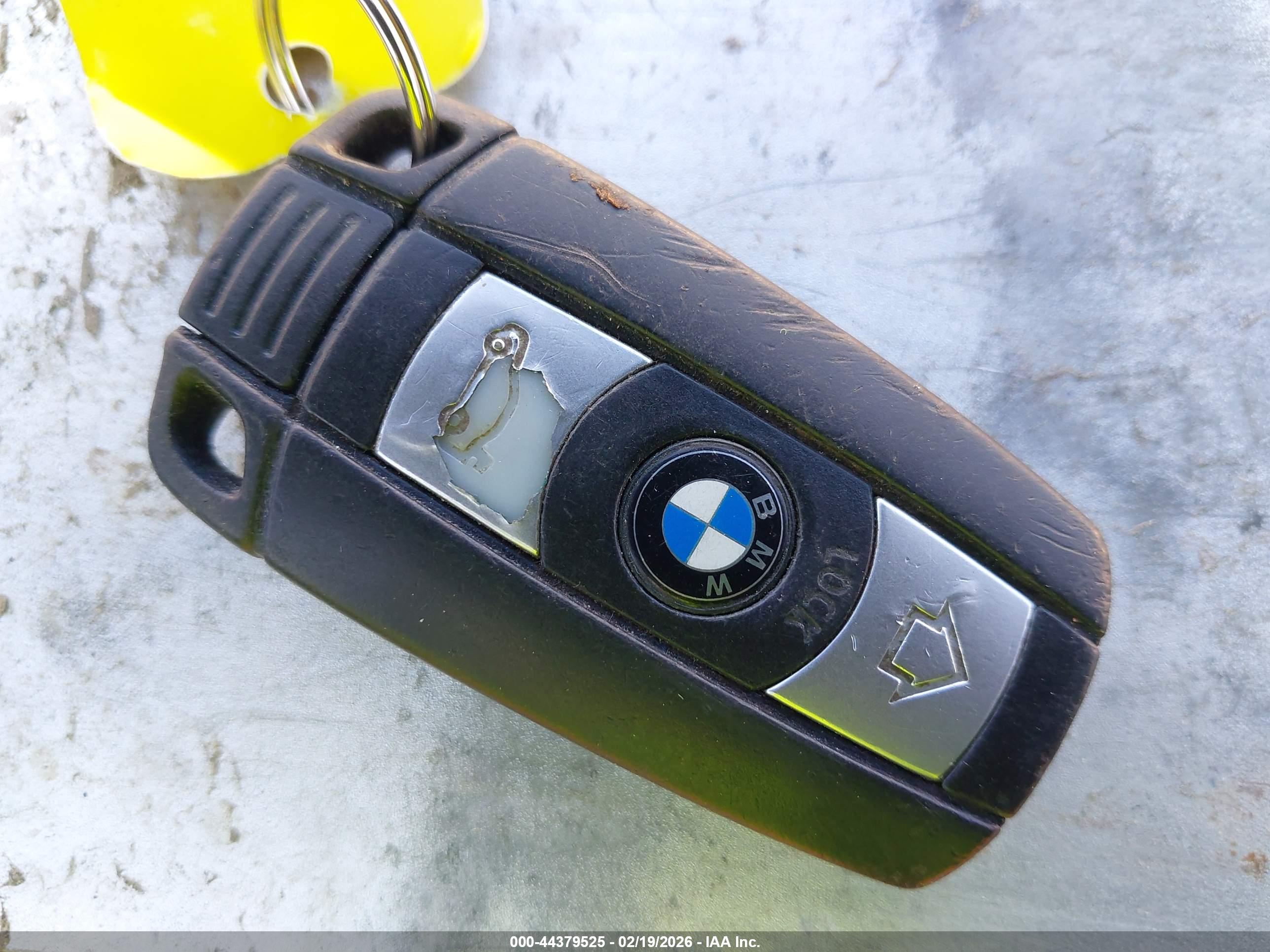 BMW 328I image 11