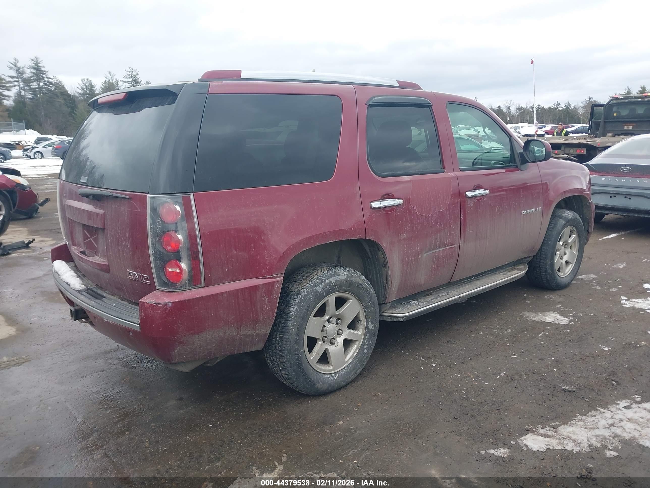 GMC YUKON image 4