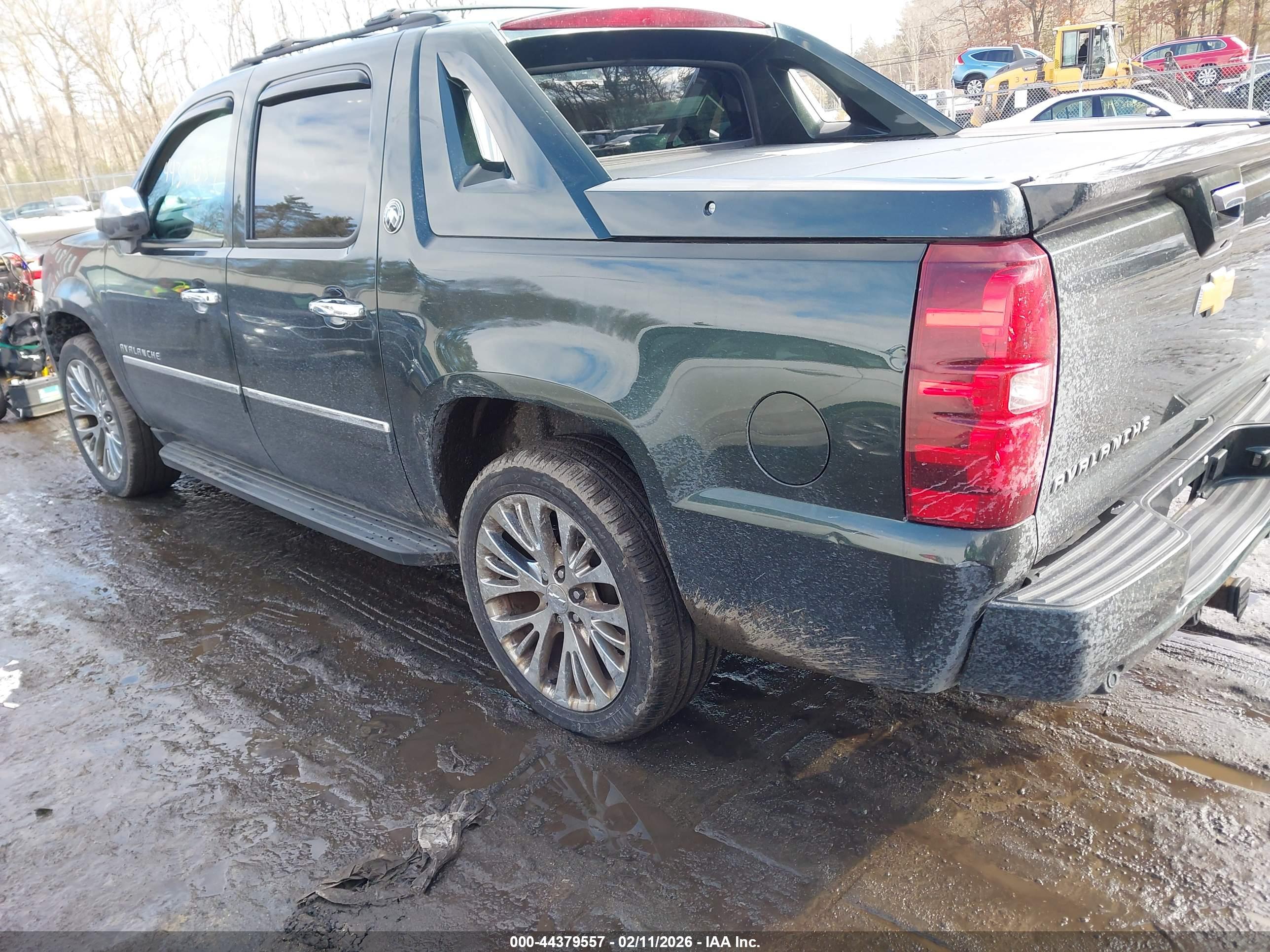 CHEVROLET AVALANCHE image 3