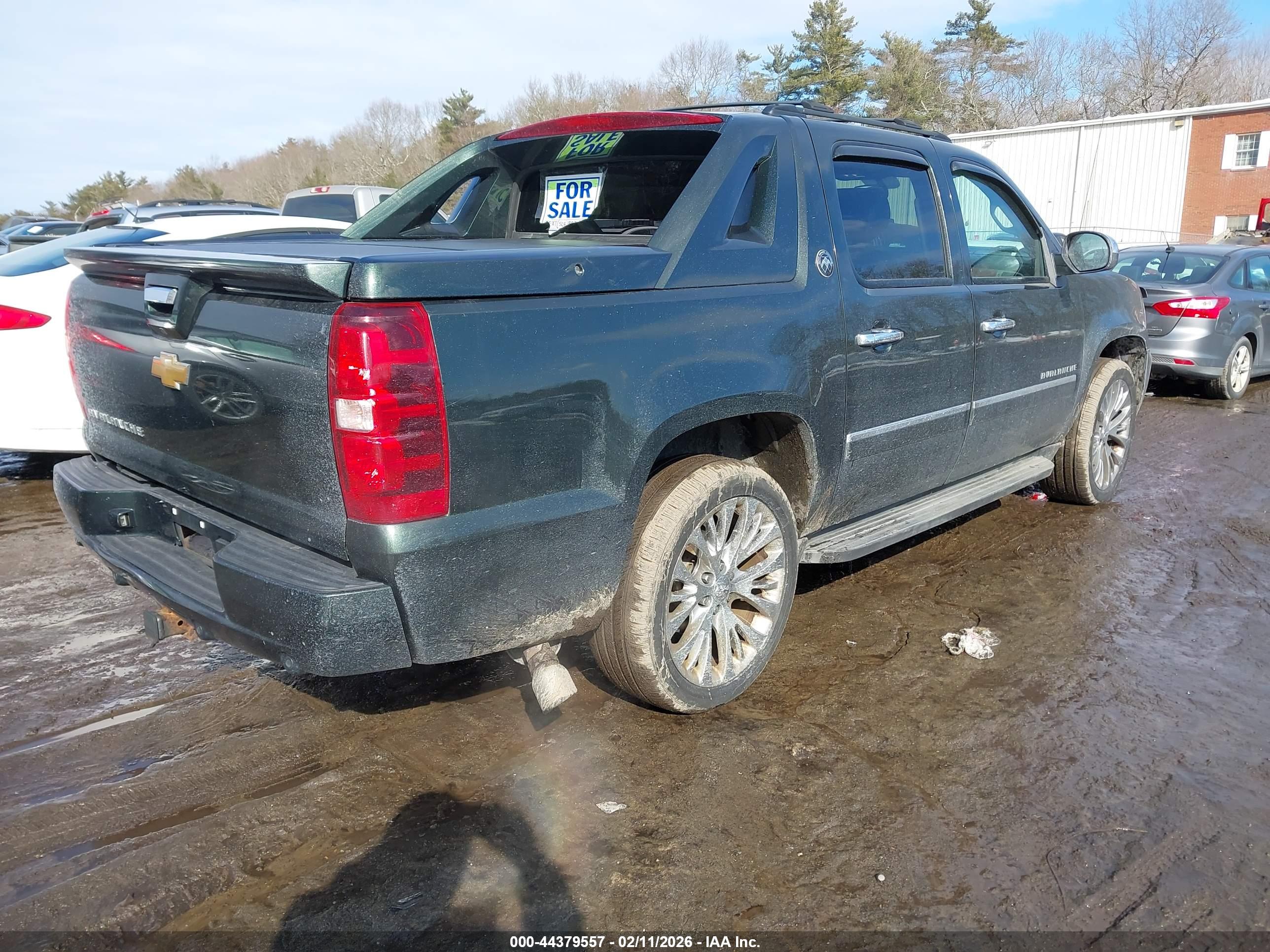 CHEVROLET AVALANCHE image 4