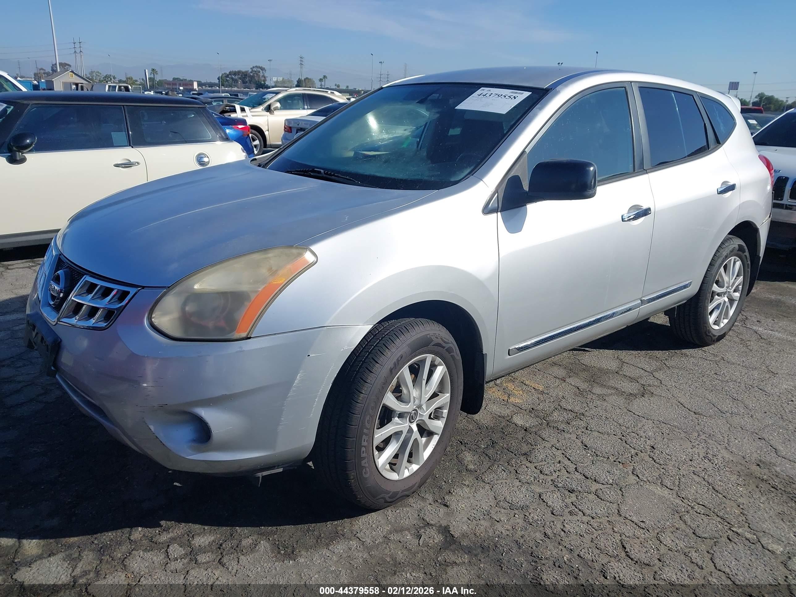 NISSAN ROGUE image 2