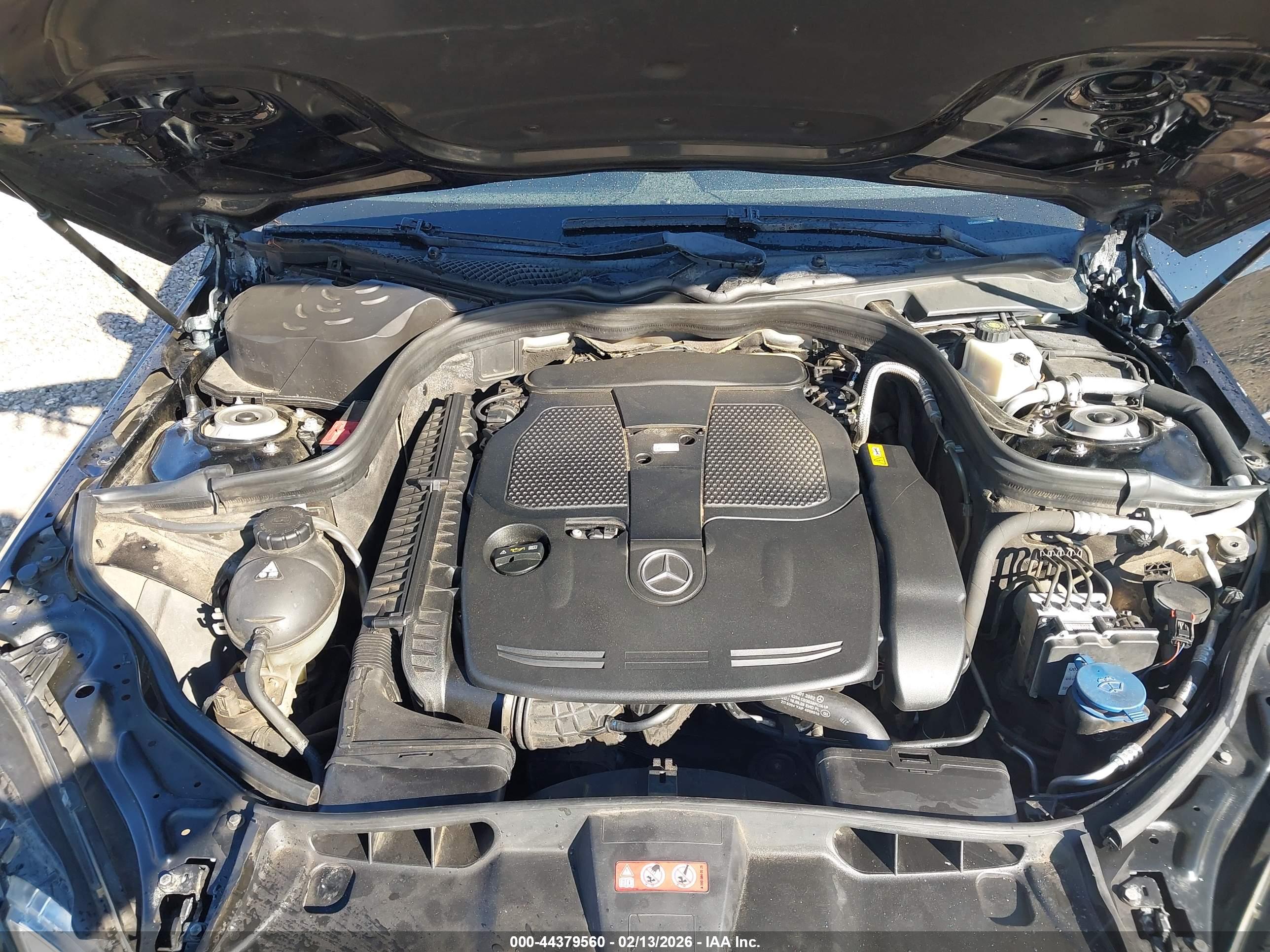MERCEDES-BENZ E image 10