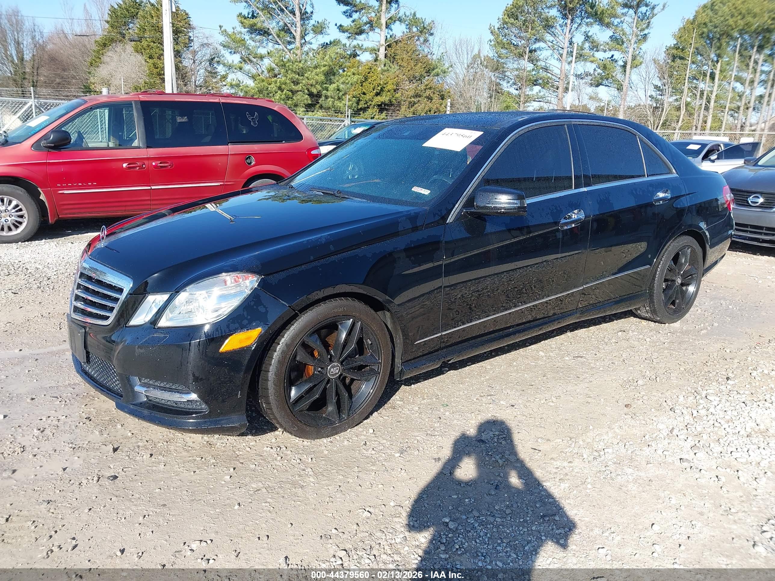 MERCEDES-BENZ E image 2