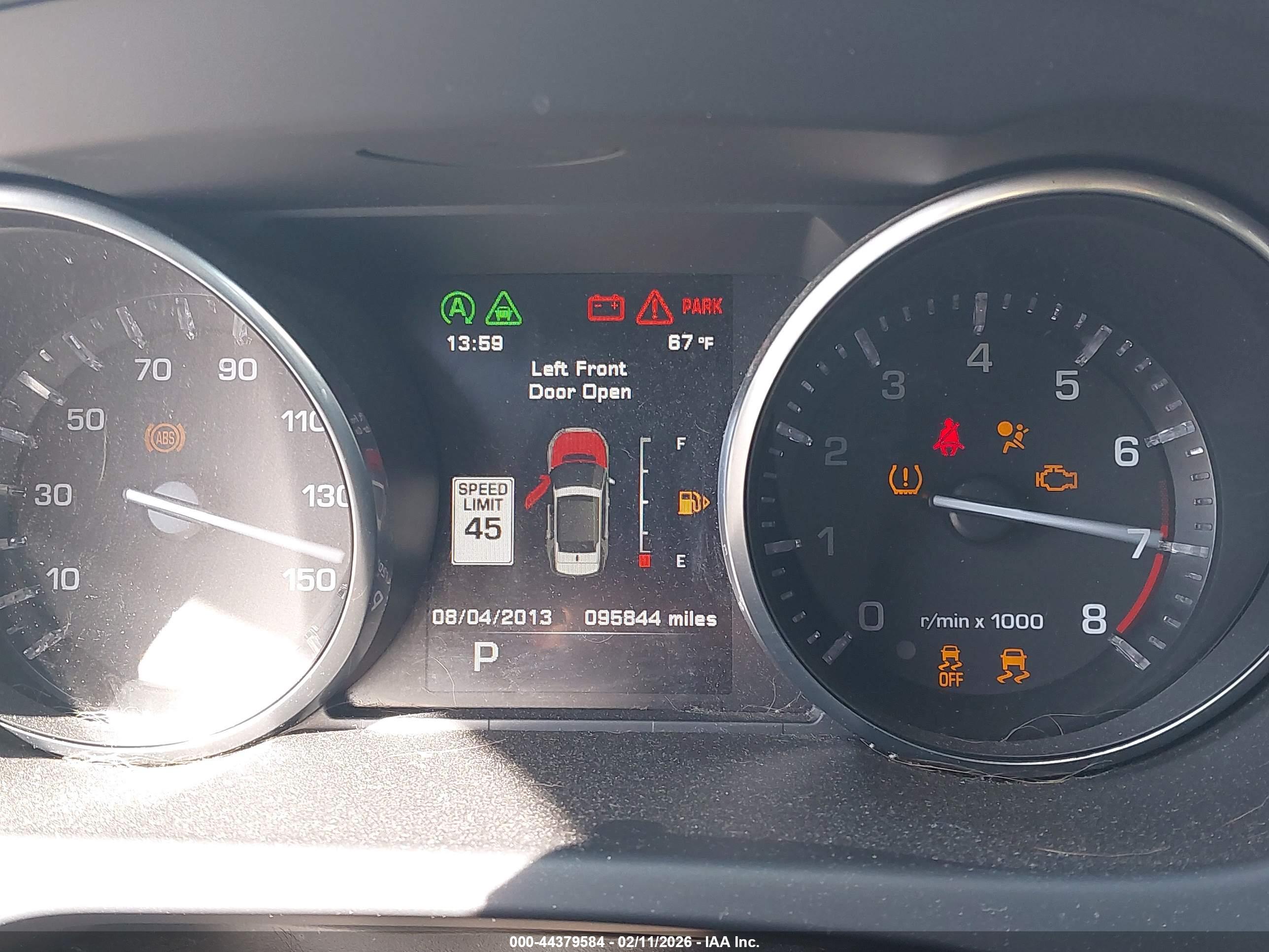 LAND ROVER image 7
