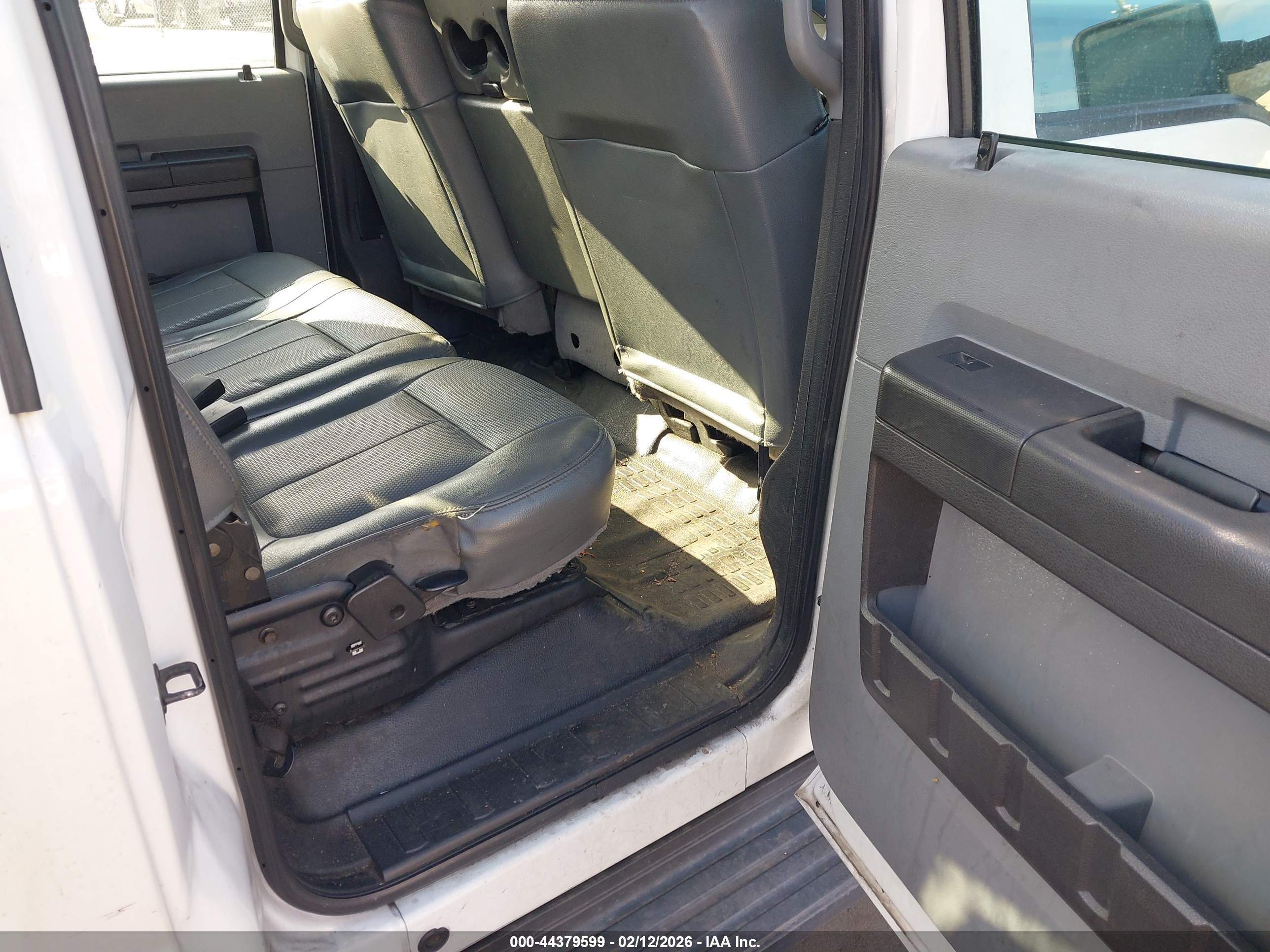 FORD F-350 image 8