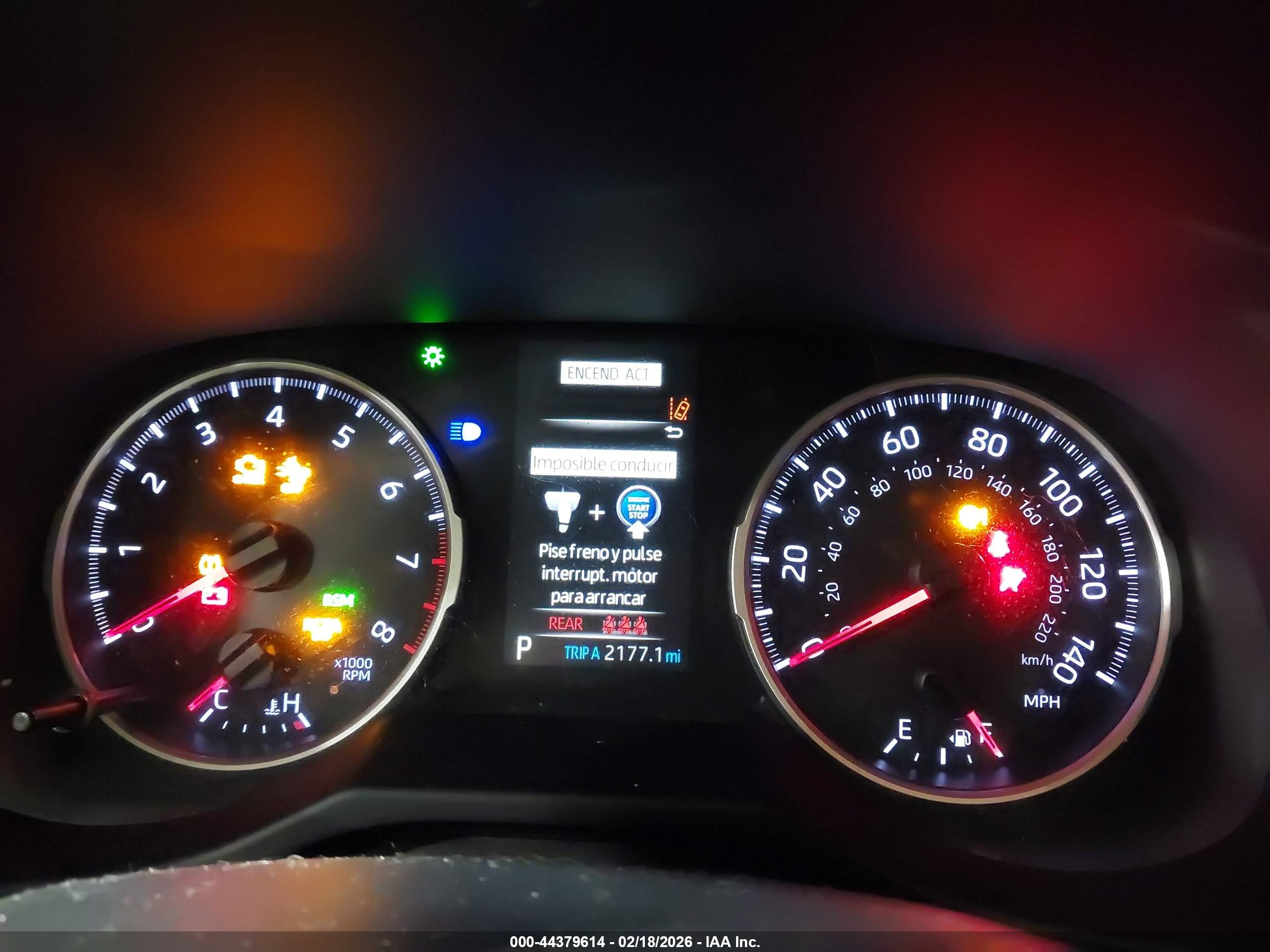TOYOTA RAV4 image 7