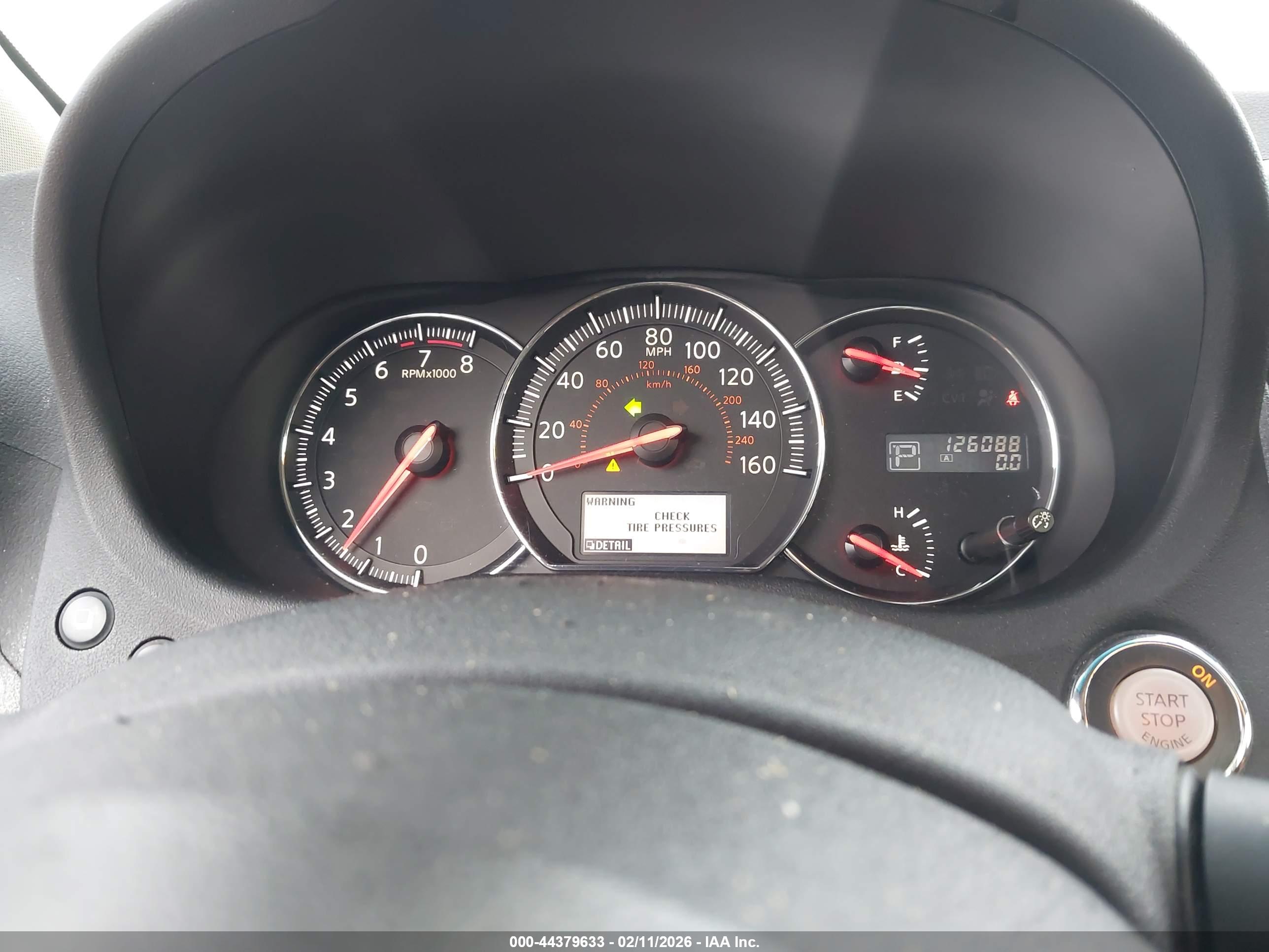 NISSAN MAXIMA image 7