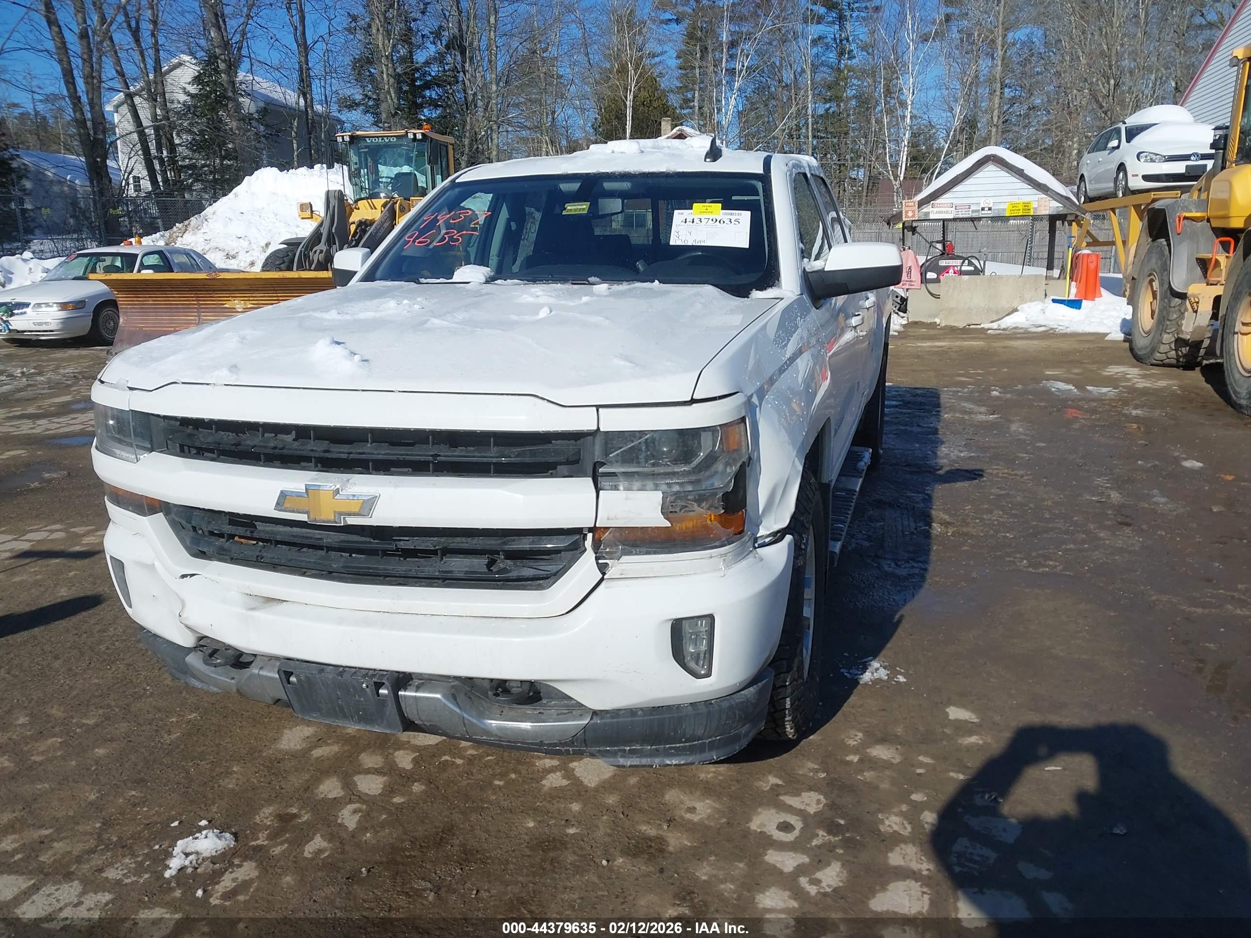 CHEVROLET SILVERADO image 2