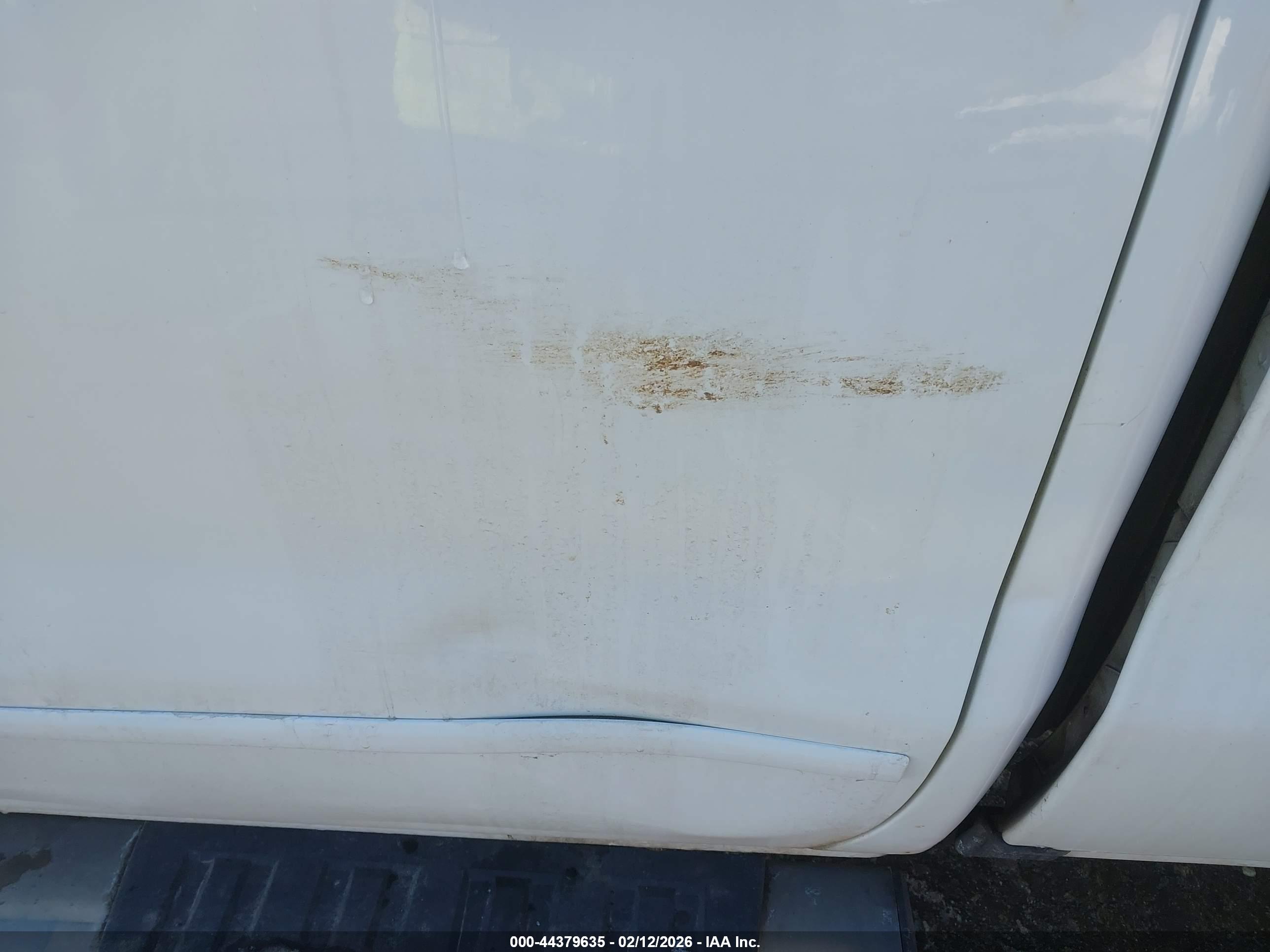 CHEVROLET SILVERADO image 6