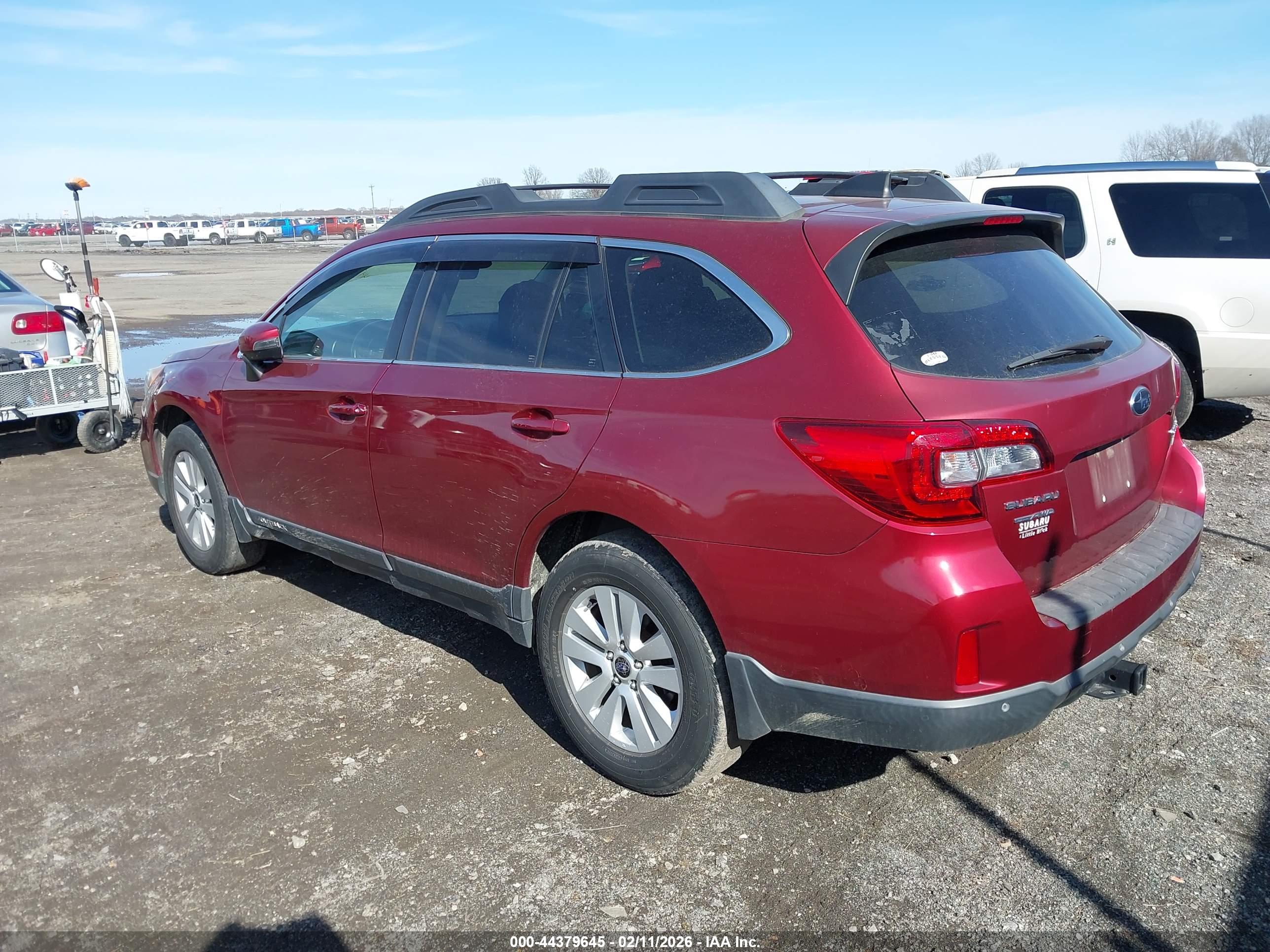 SUBARU OUTBACK image 3