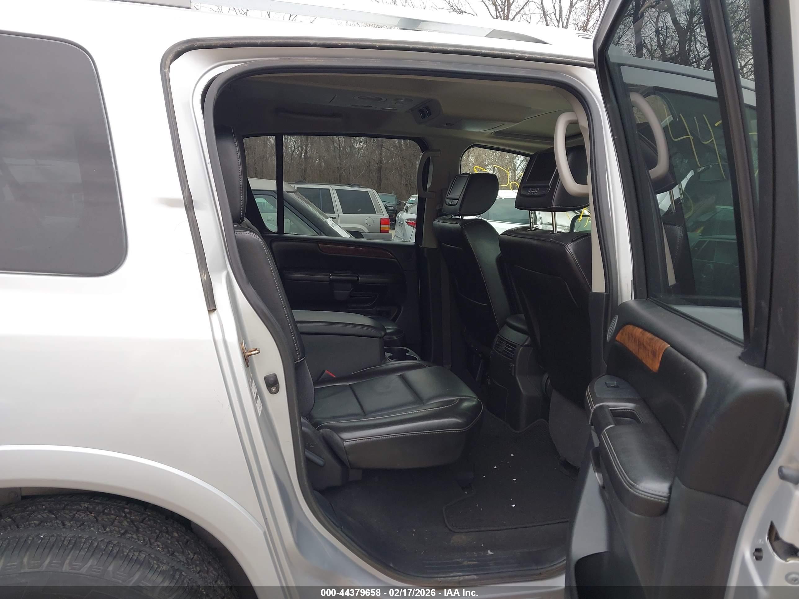 NISSAN ARMADA image 8