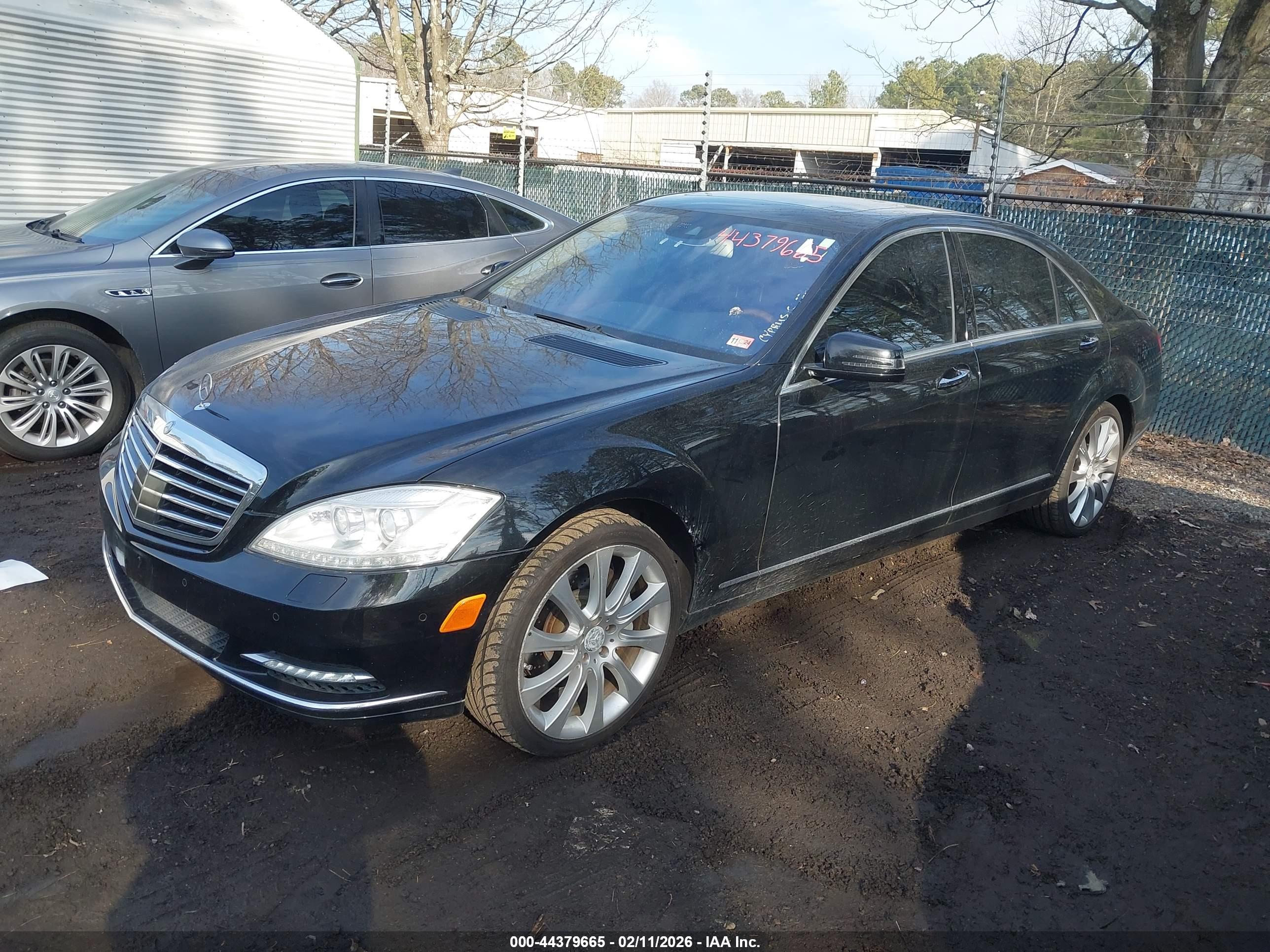 MERCEDES-BENZ S image 2