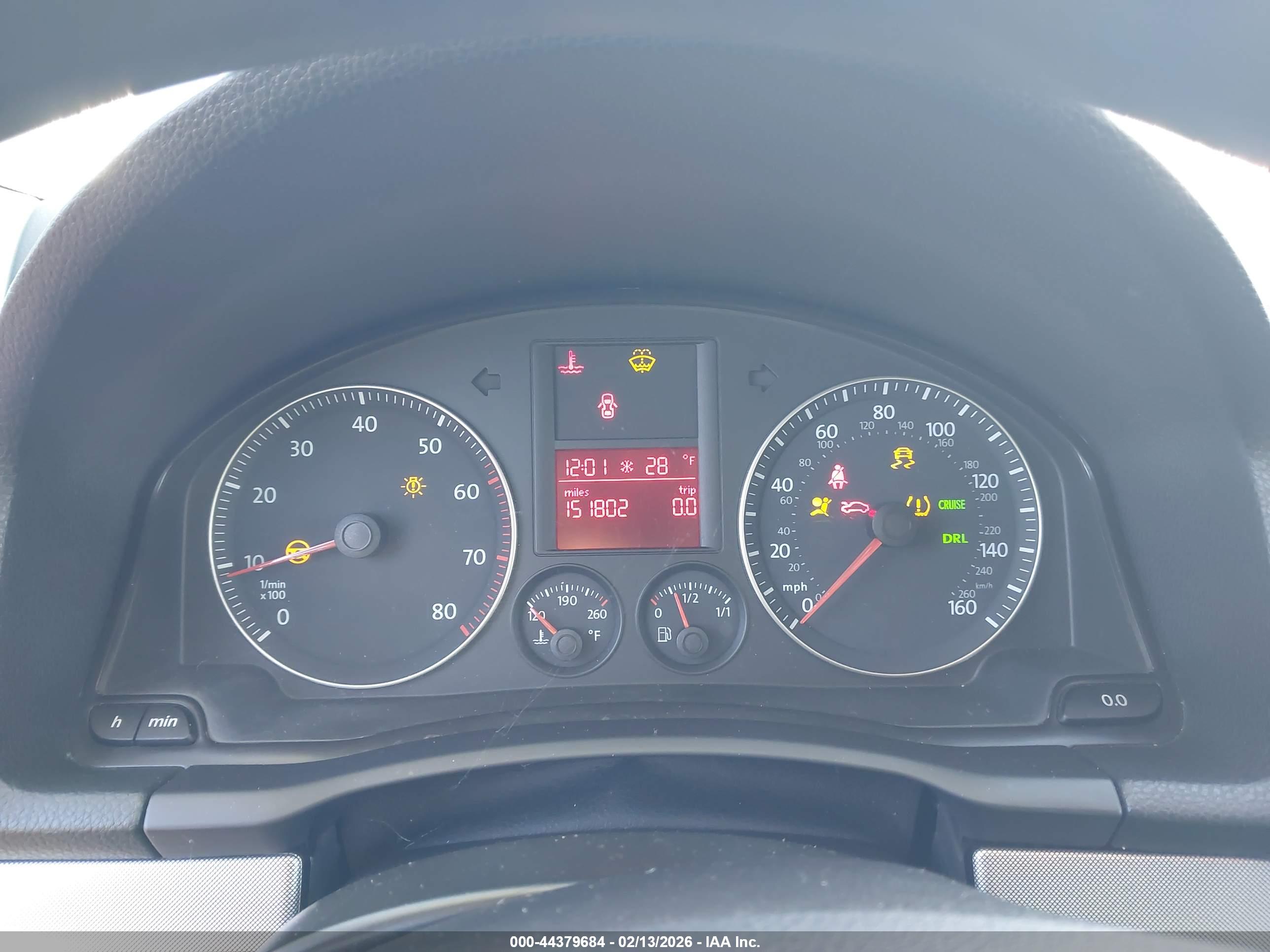 VOLKSWAGEN JETTA image 7